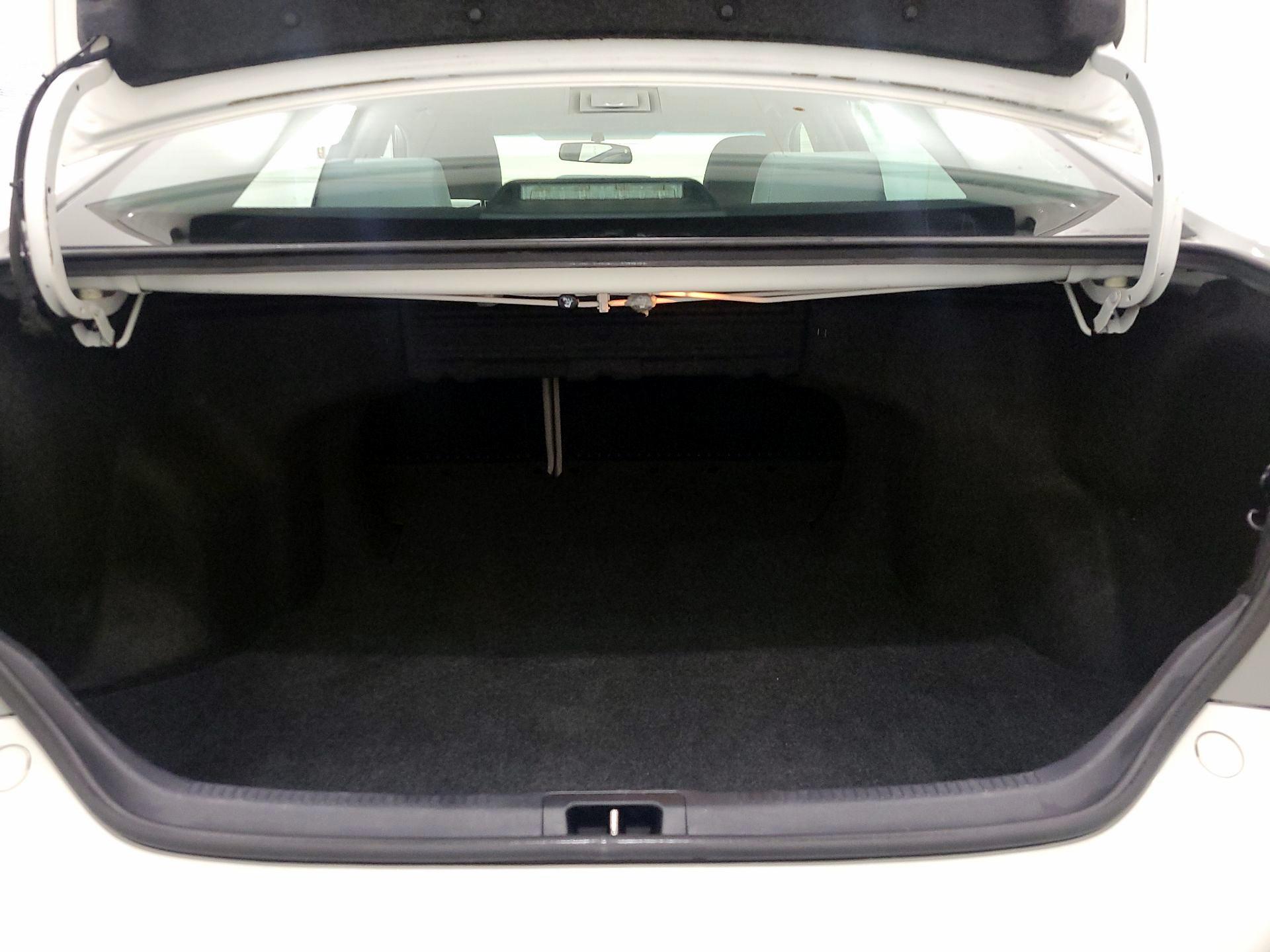 Thumbnail: 2014 Toyota Camry - 20