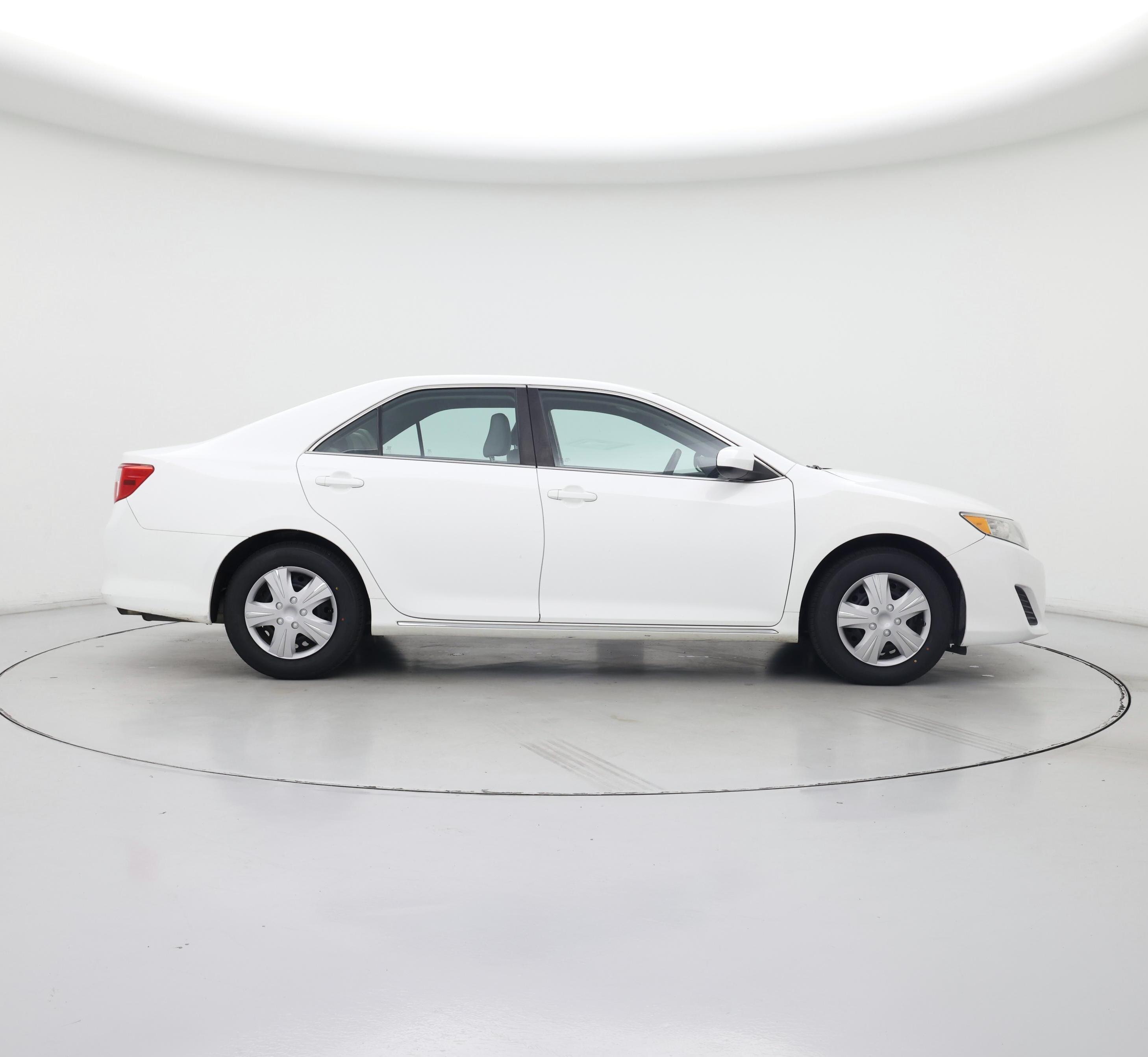 Thumbnail: 2014 Toyota Camry - 7