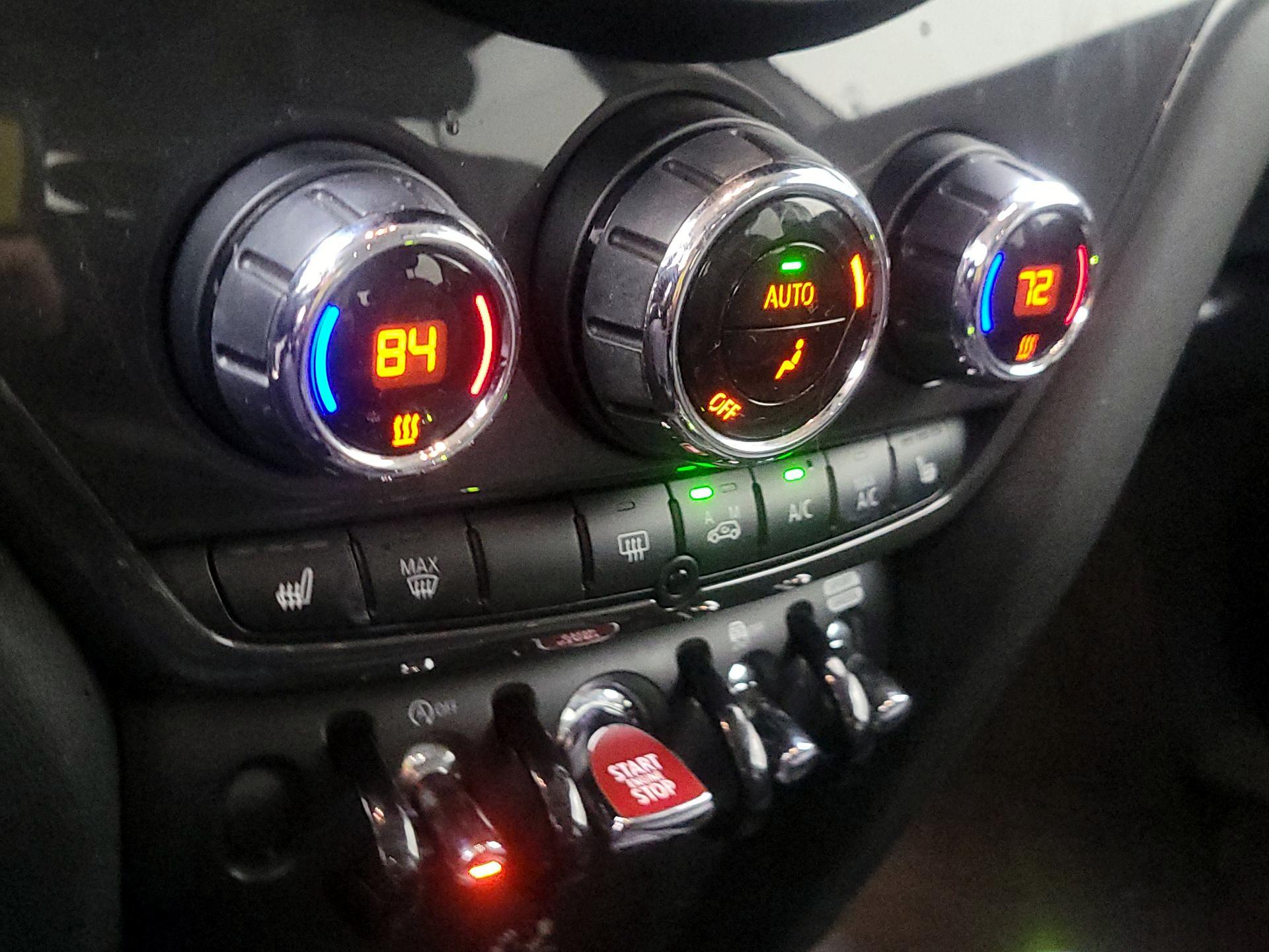 Thumbnail: 2018 MINI Cooper Countryman - 16