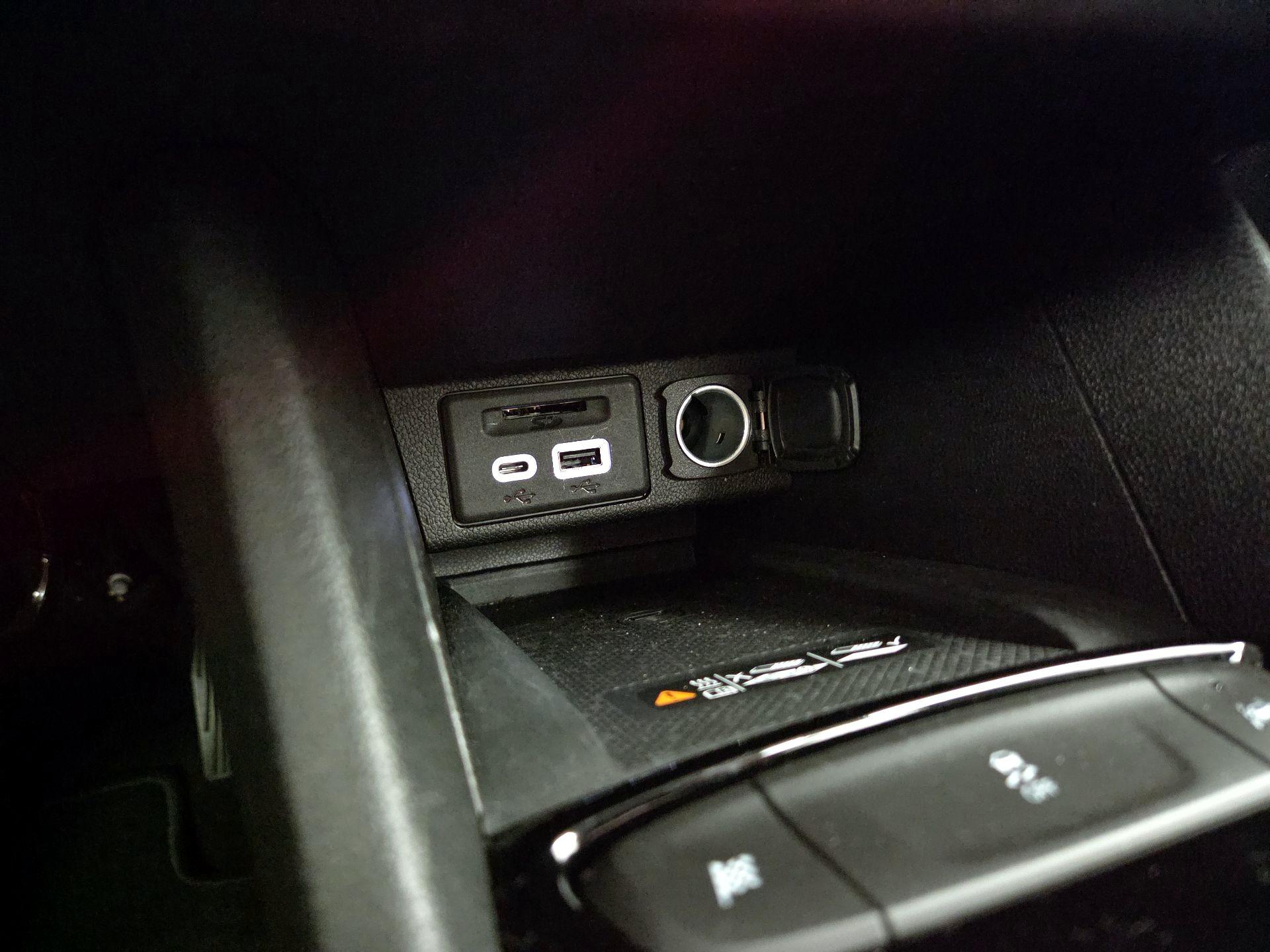 Thumbnail: 2022 Chevrolet Bolt EUV - 18