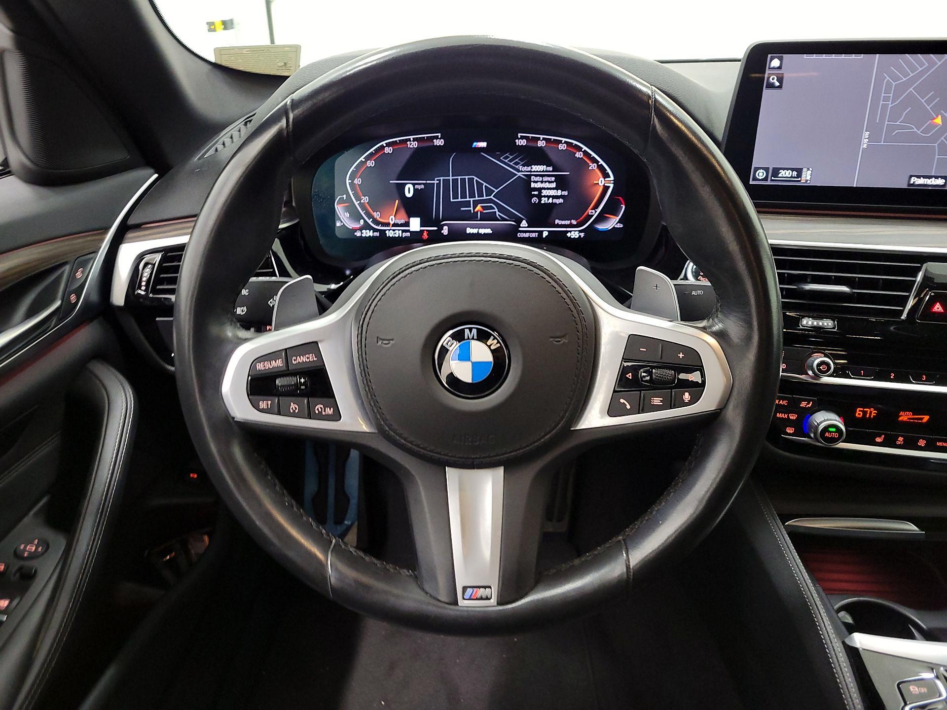 Thumbnail: 2022 BMW 5 Series - 10