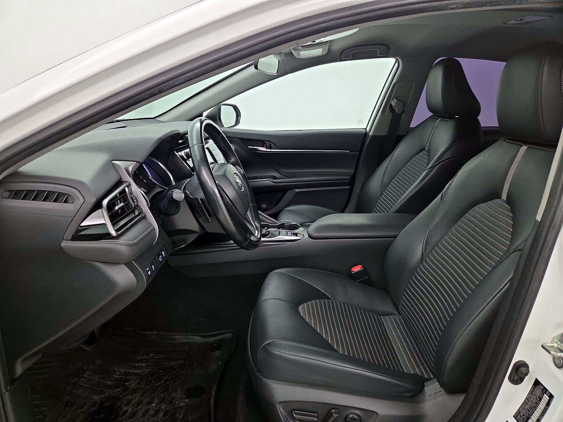 Thumbnail: 2020 Toyota Camry - 11