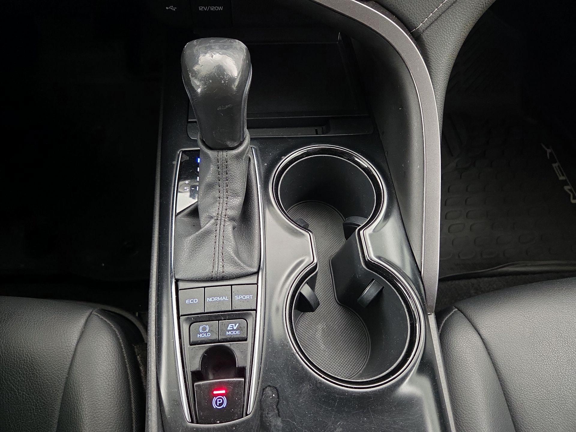 Thumbnail: 2020 Toyota Camry - 17