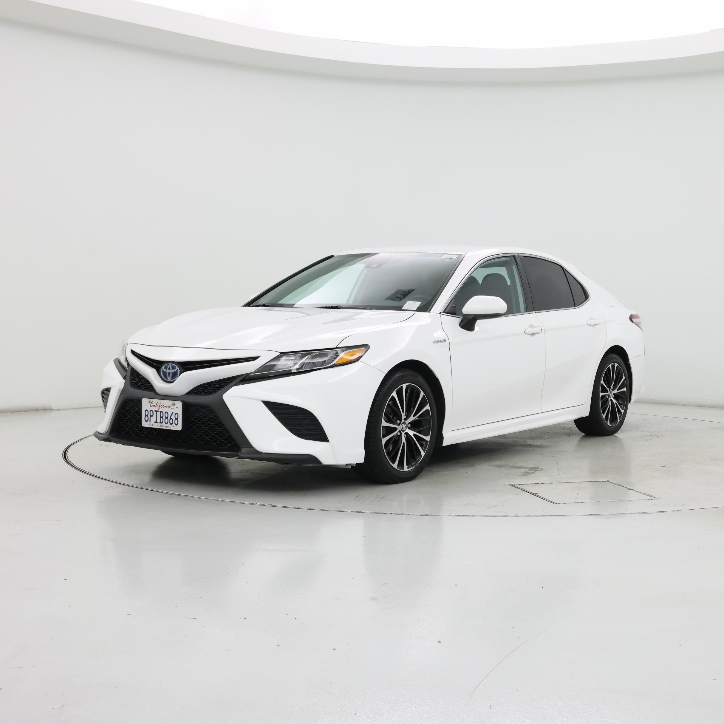 Thumbnail: 2020 Toyota Camry - 4