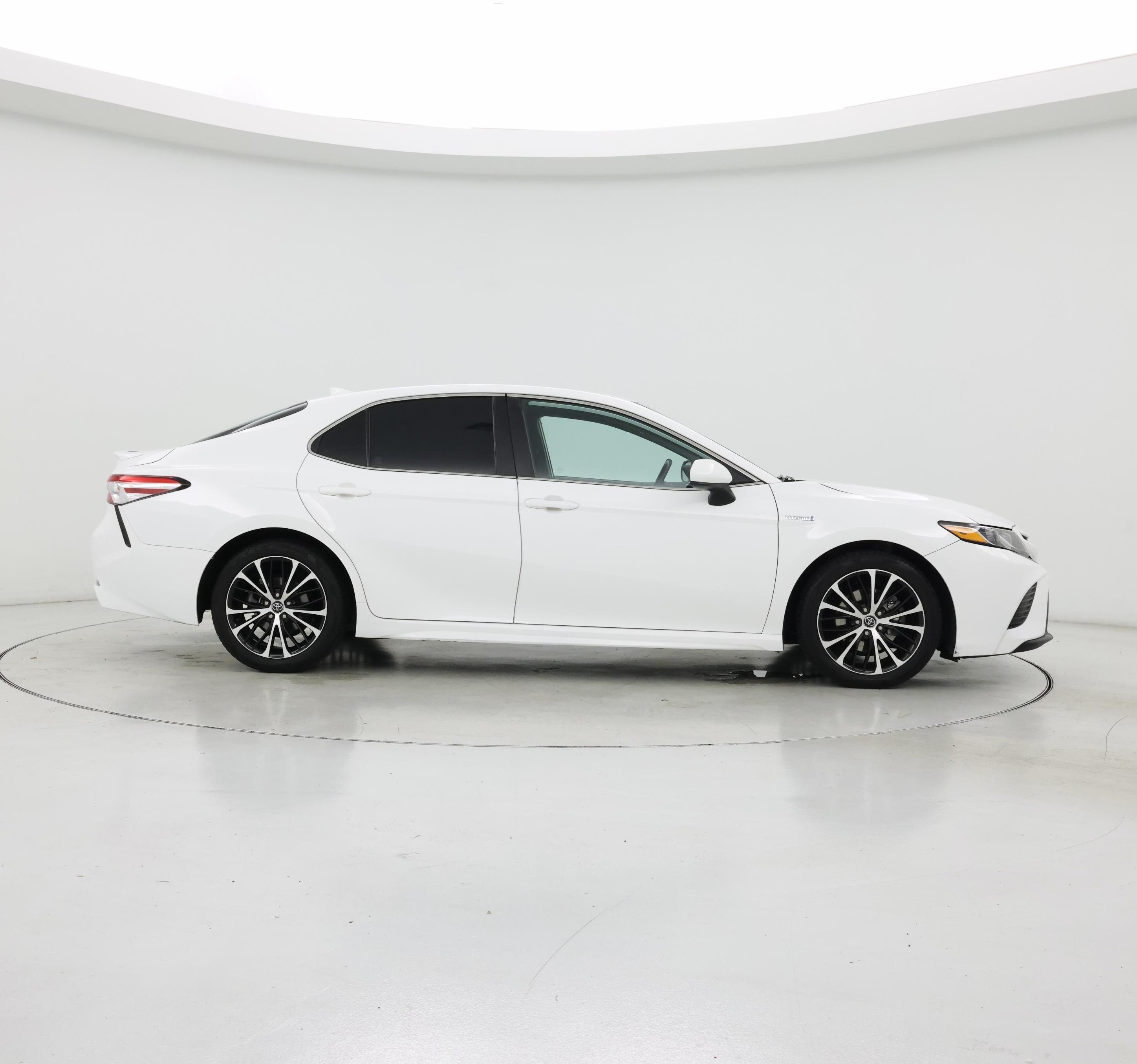 Thumbnail: 2020 Toyota Camry - 7