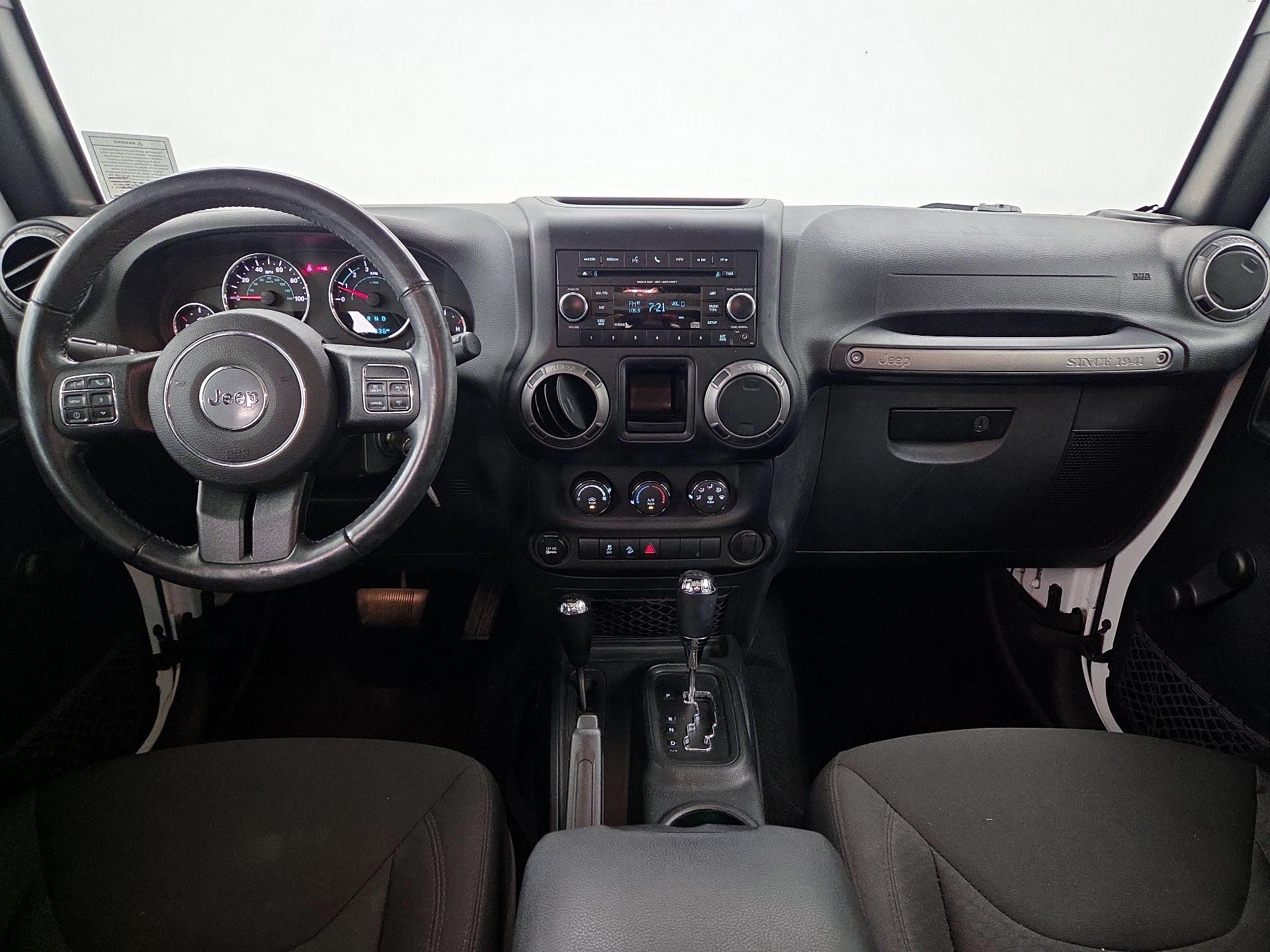 Thumbnail: 2017 Jeep Wrangler - 9