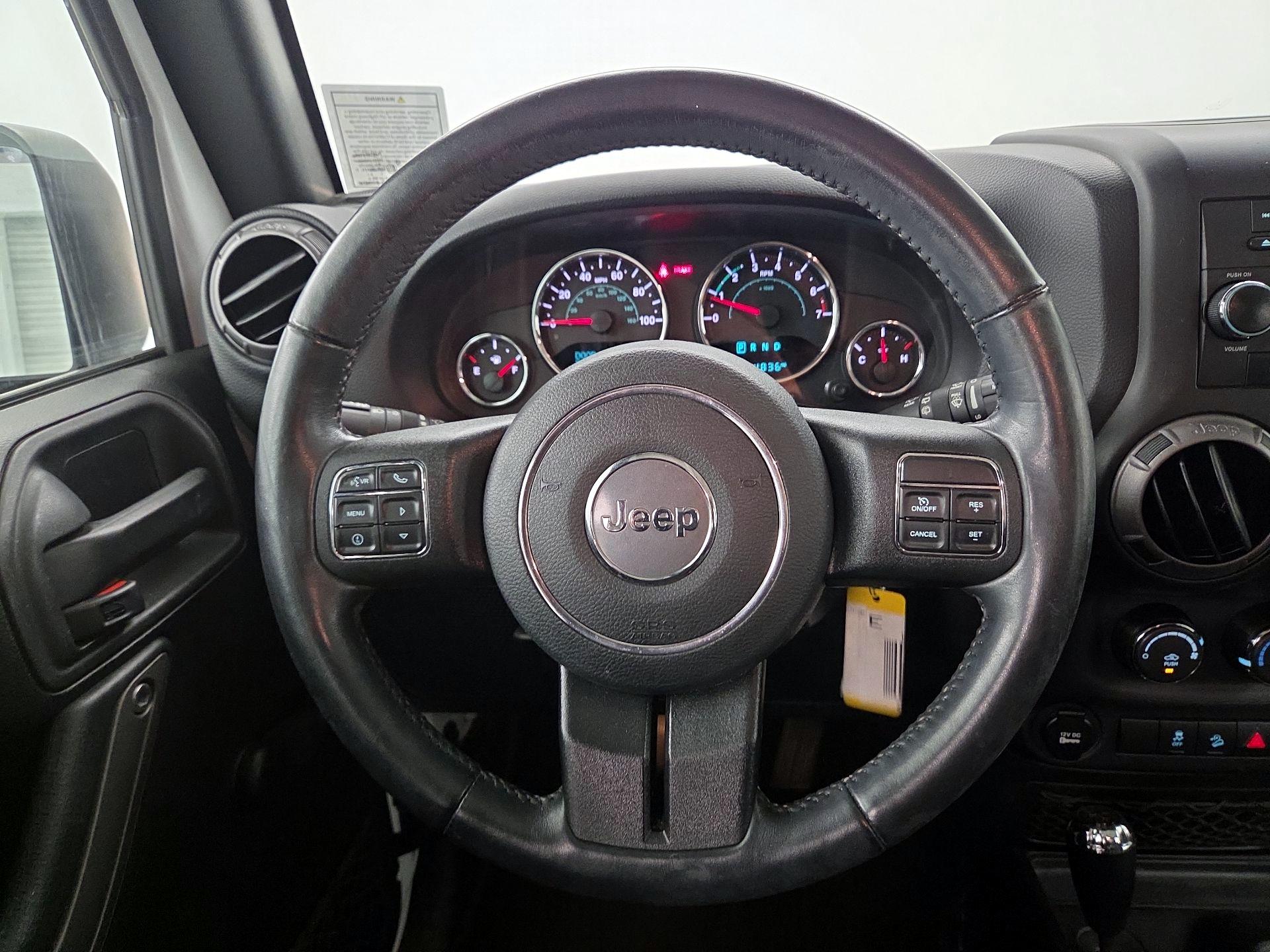 Thumbnail: 2017 Jeep Wrangler - 10