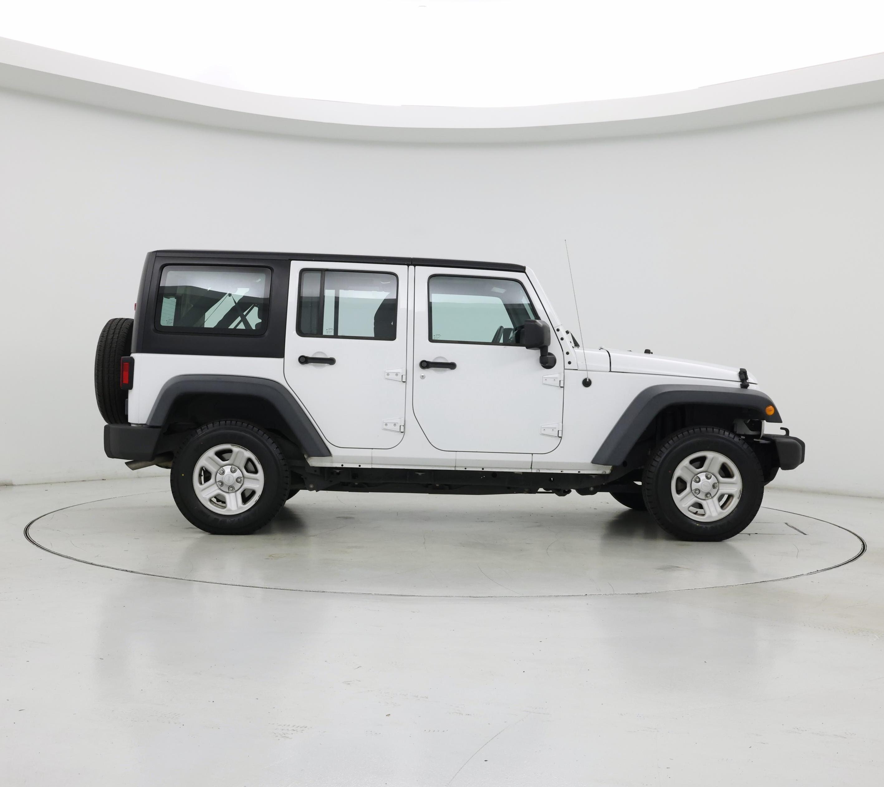 Thumbnail: 2017 Jeep Wrangler - 7