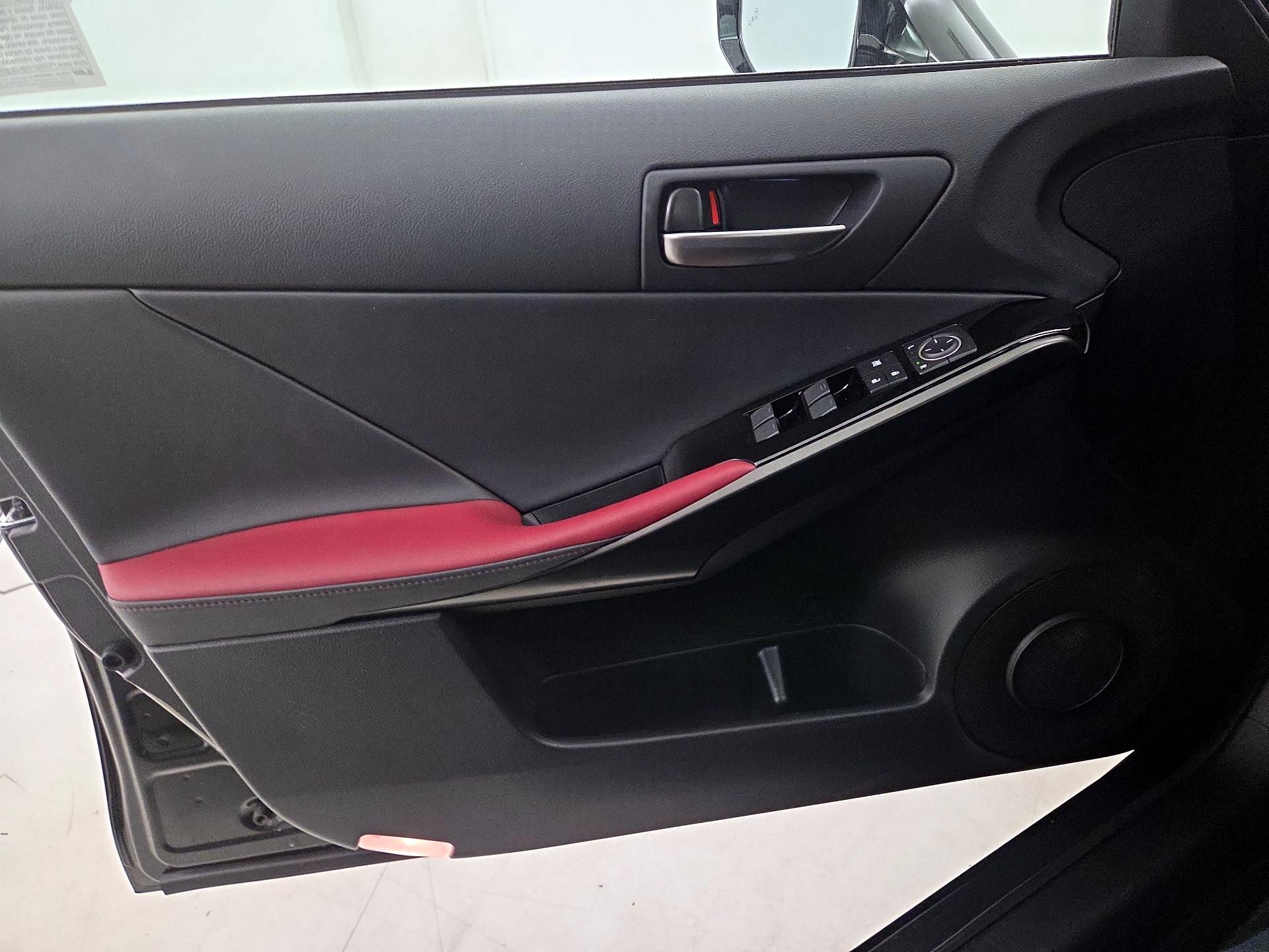 Thumbnail: 2025 Lexus IS - 12