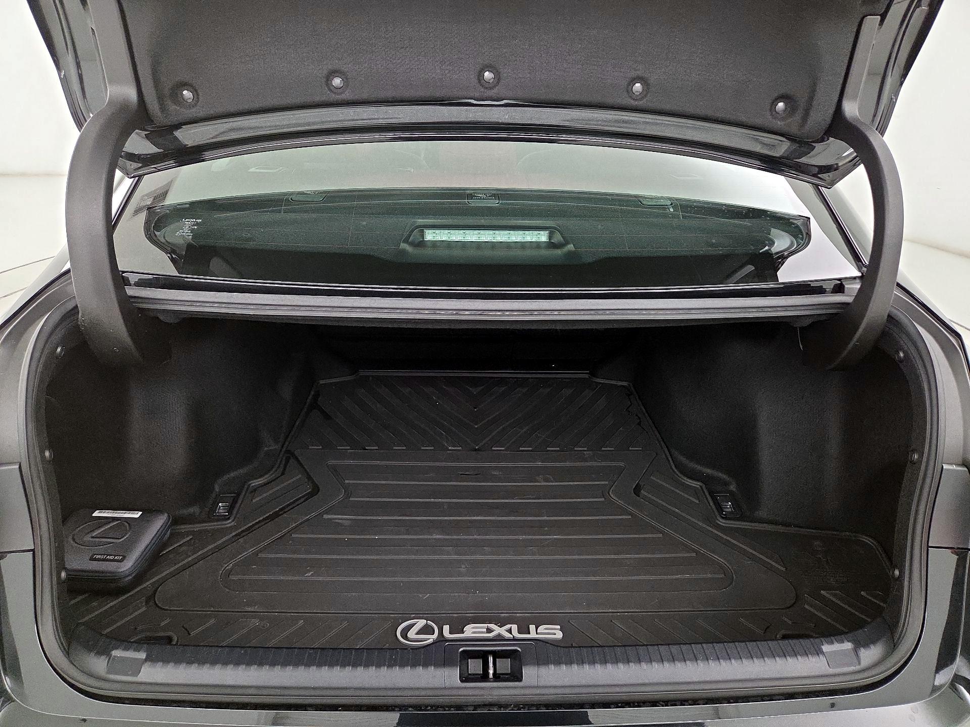 Thumbnail: 2025 Lexus IS - 20