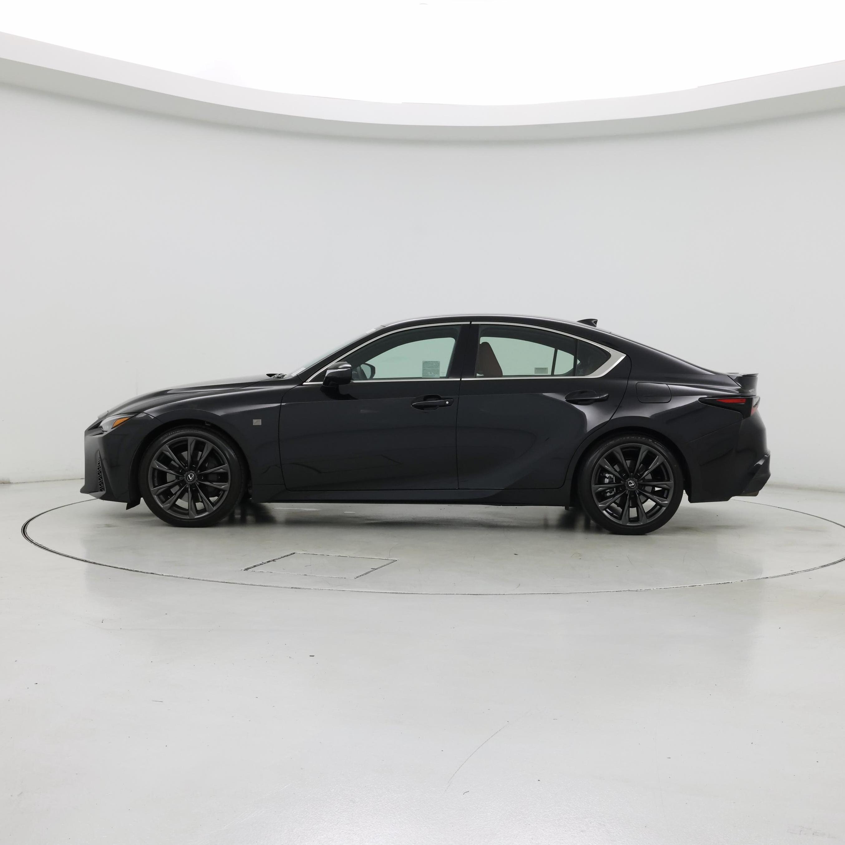 Thumbnail: 2025 Lexus IS - 3