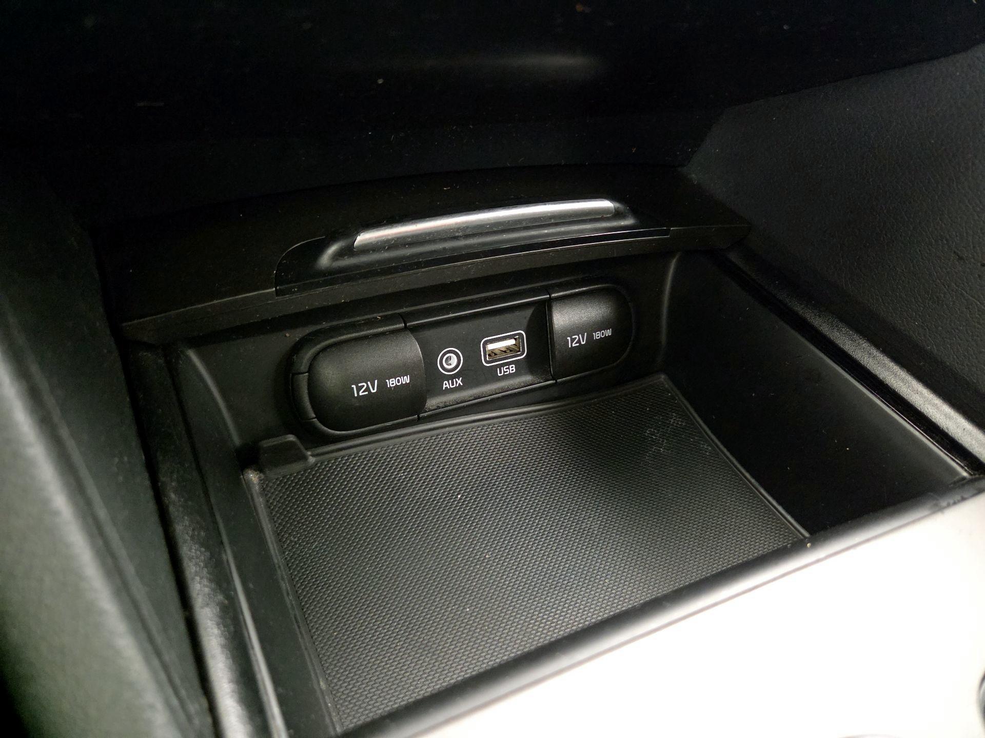 Thumbnail: 2020 Kia Optima - 18