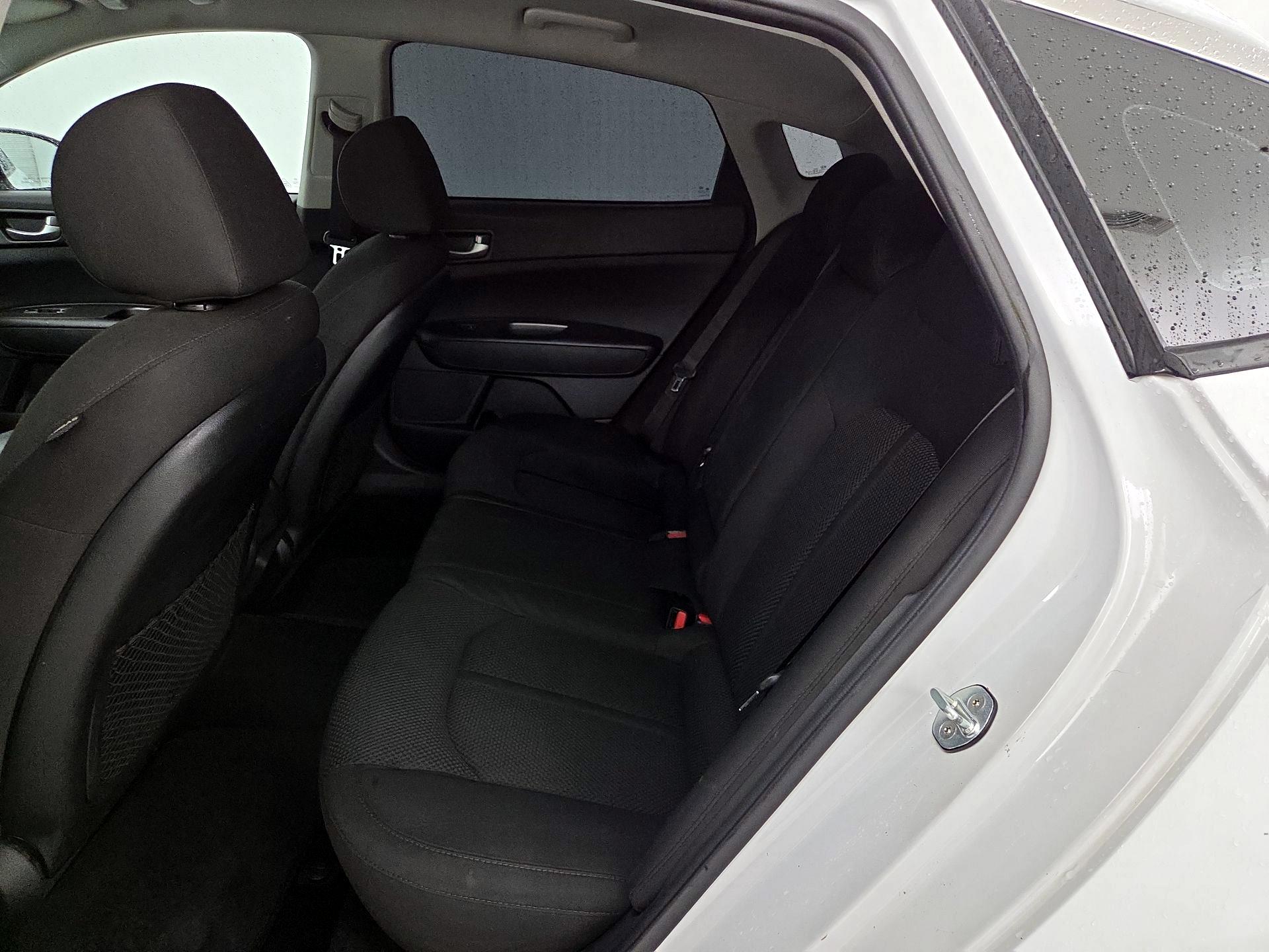 Thumbnail: 2020 Kia Optima - 19