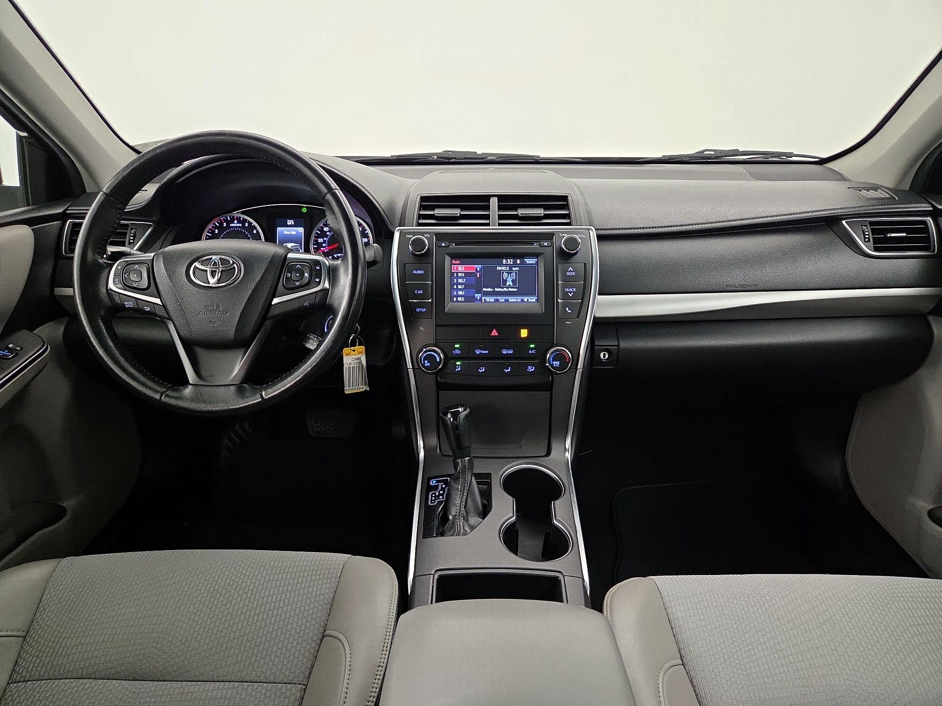Thumbnail: 2016 Toyota Camry - 9