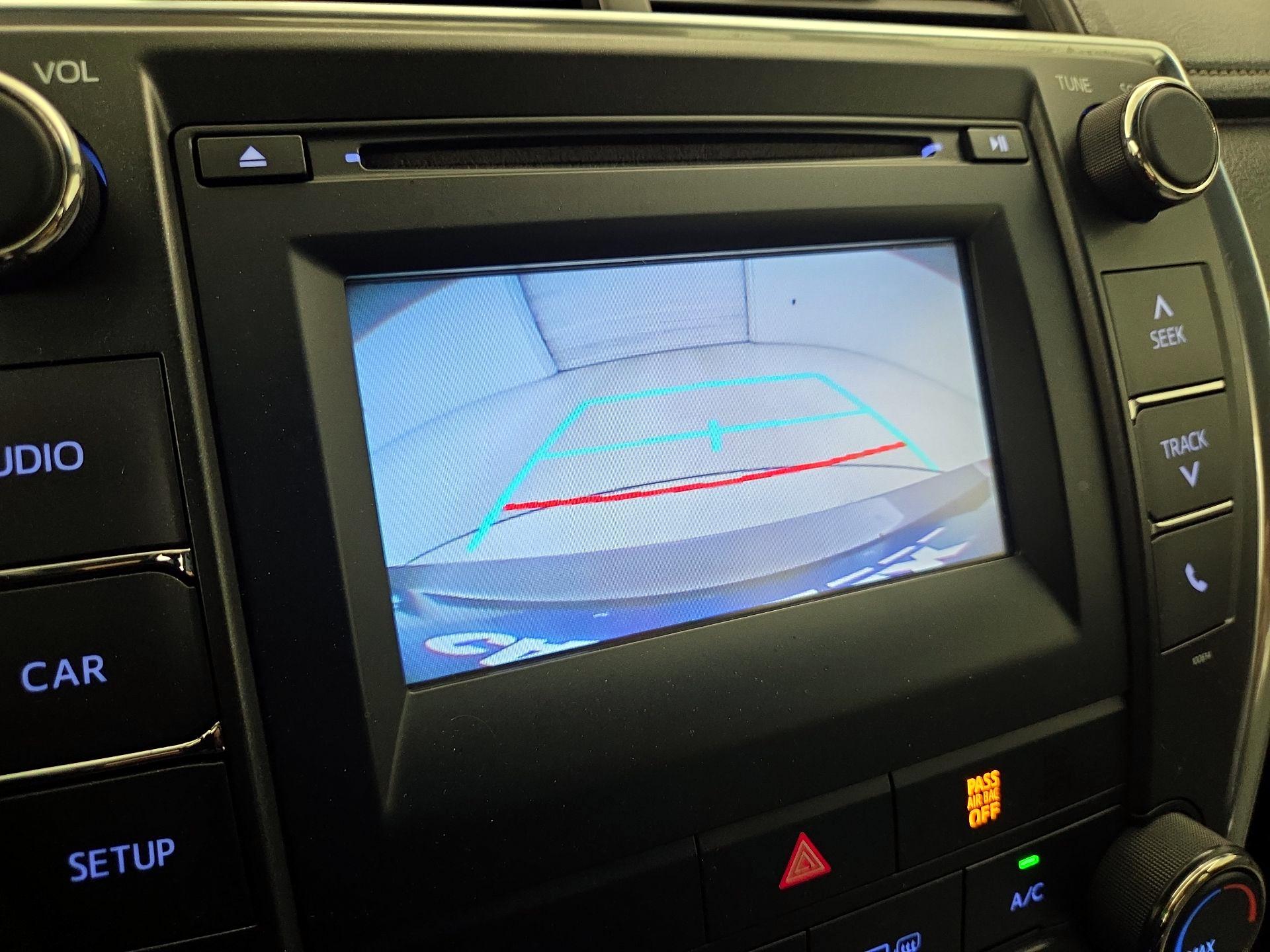 Thumbnail: 2016 Toyota Camry - 14