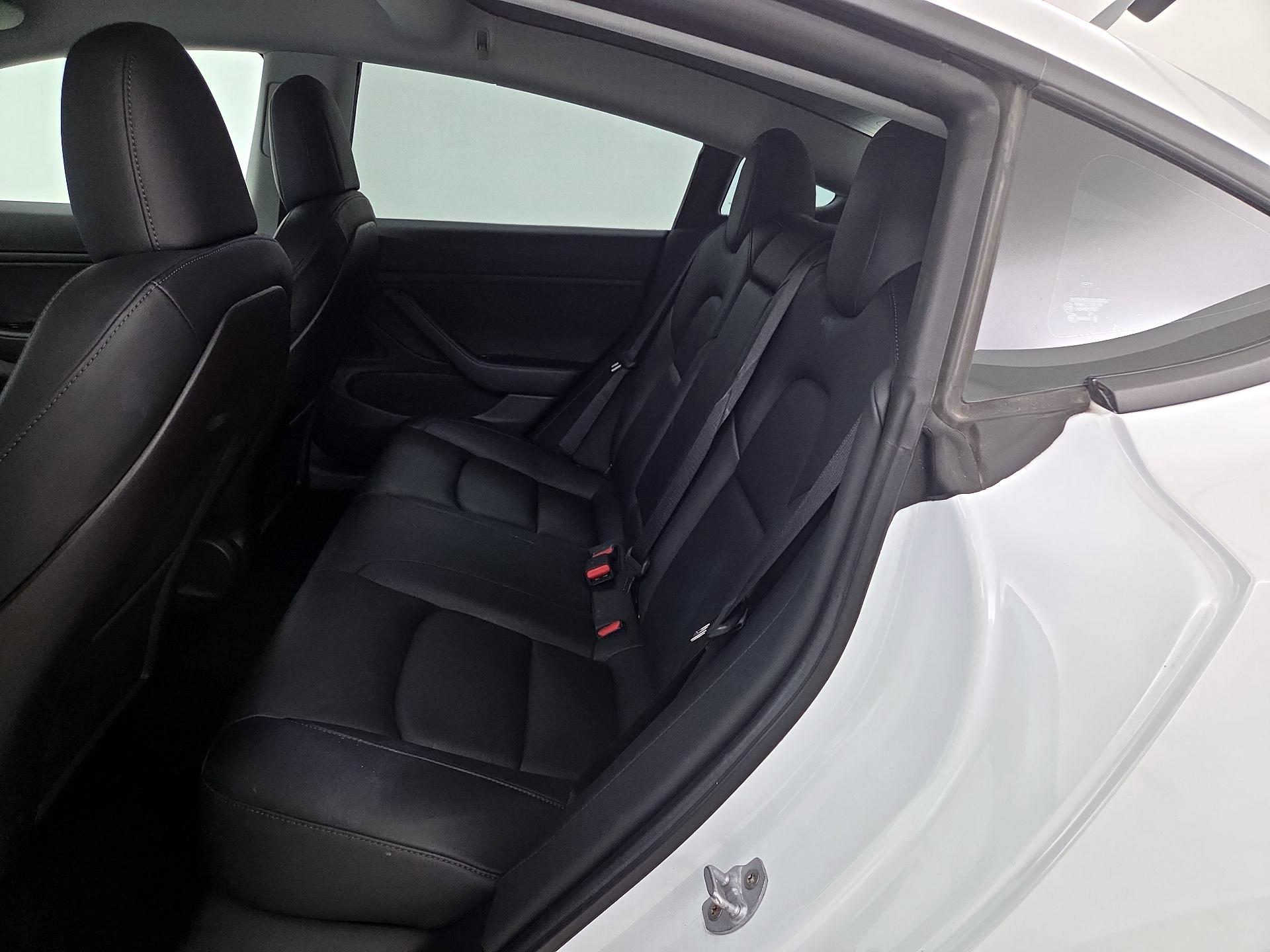 Thumbnail: 2020 Tesla Model 3 - 18