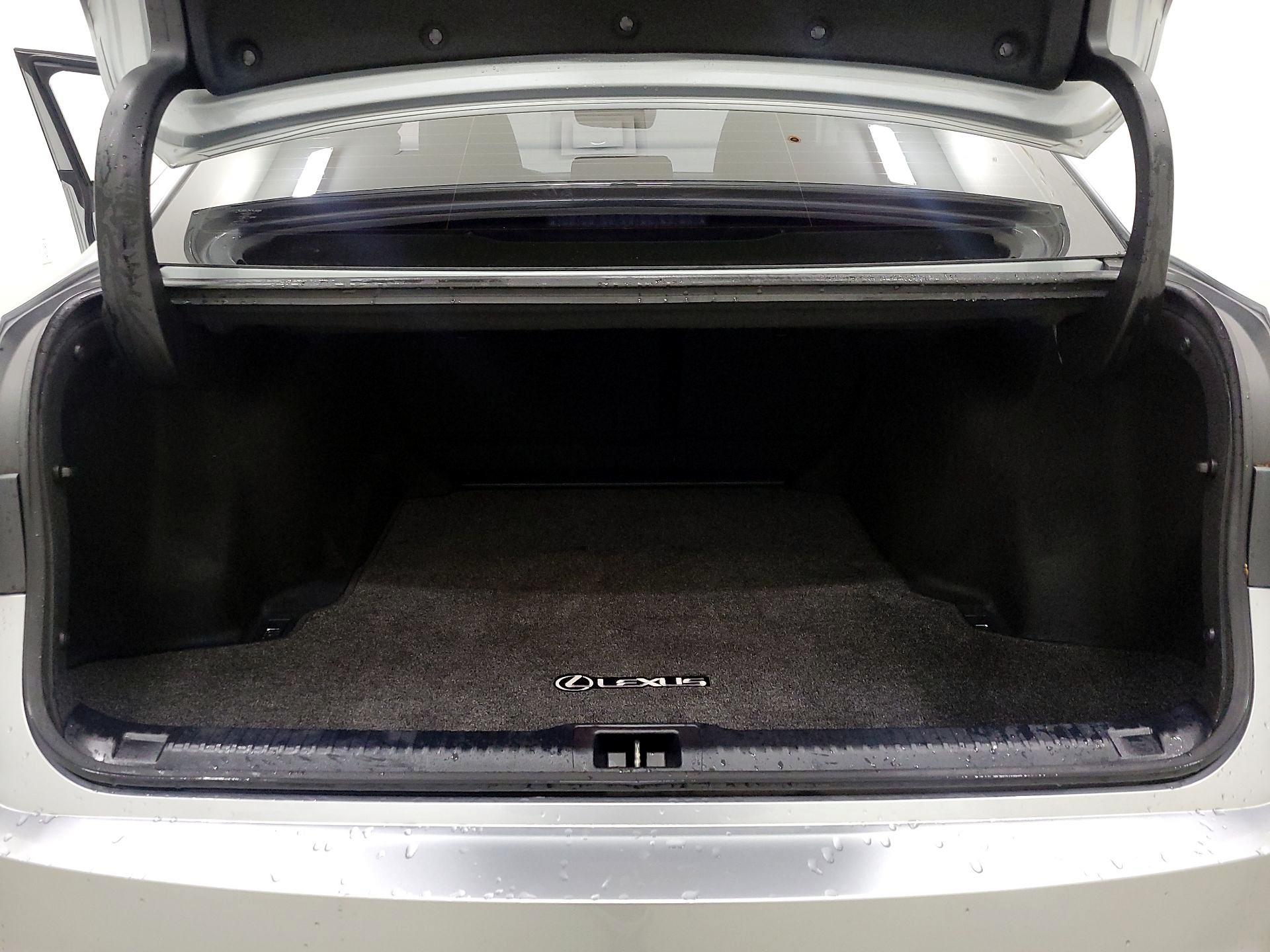 Thumbnail: 2023 Lexus IS - 20