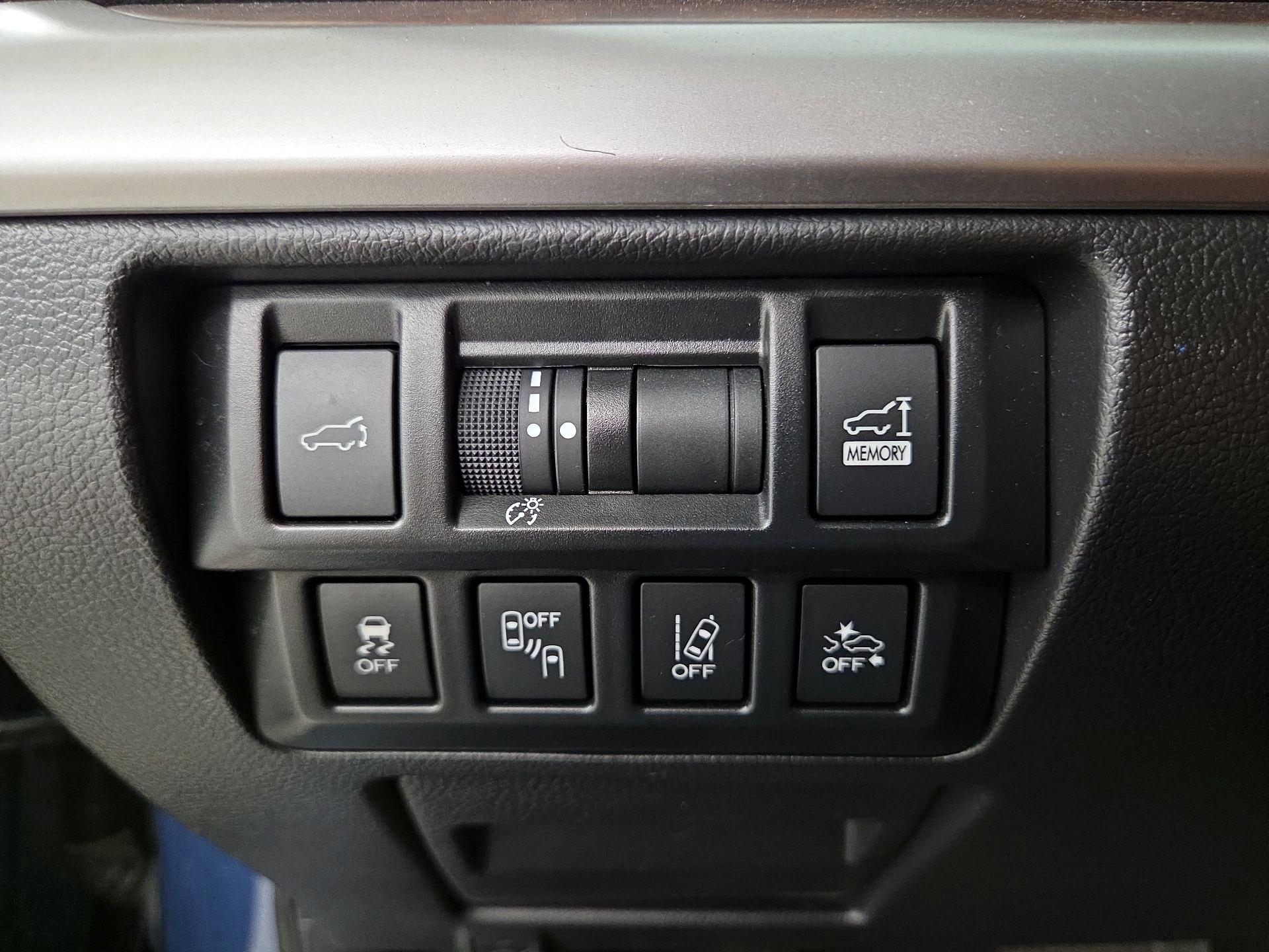 Thumbnail: 2019 Subaru Outback - 13