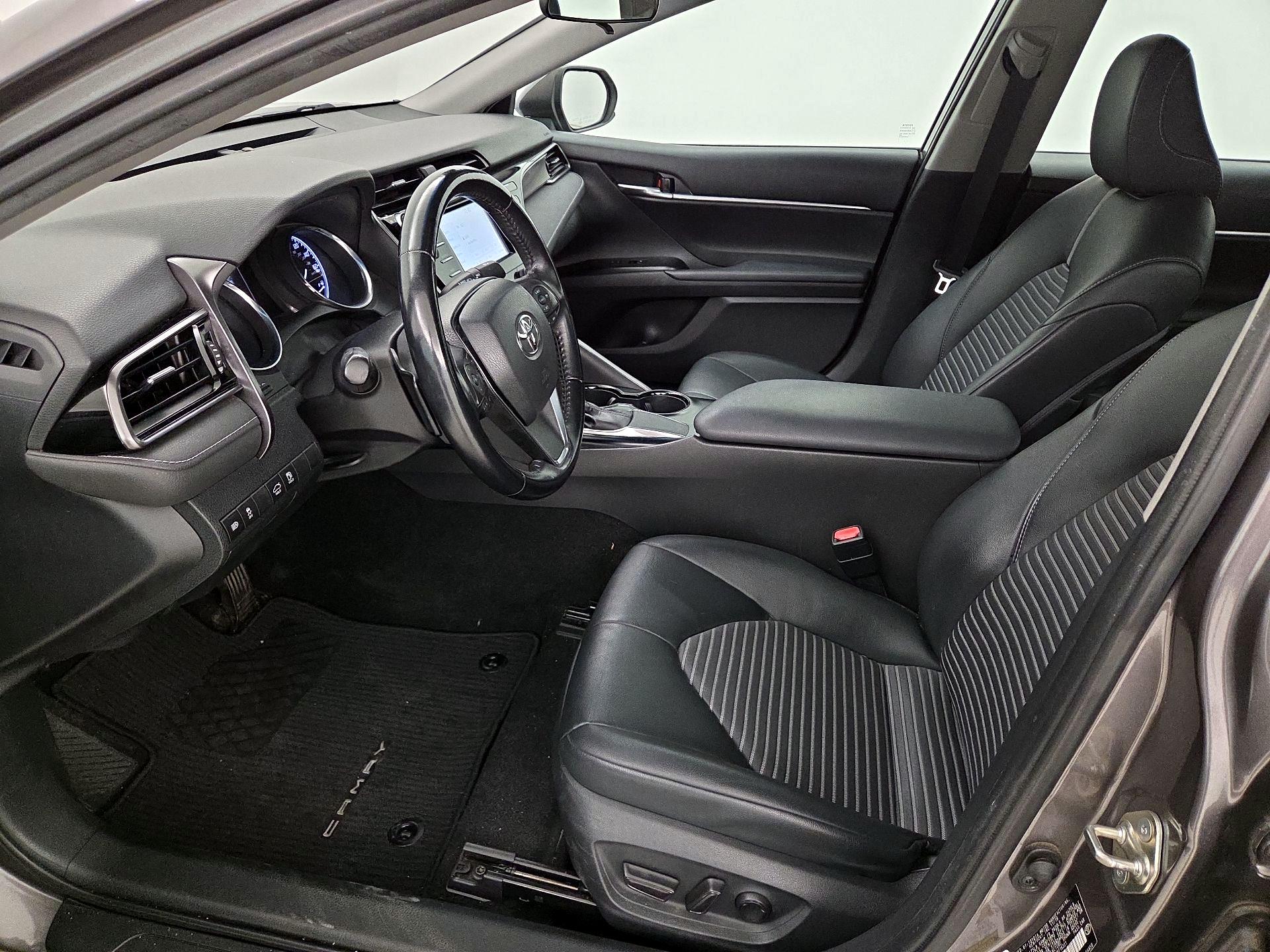 Thumbnail: 2019 Toyota Camry - 11