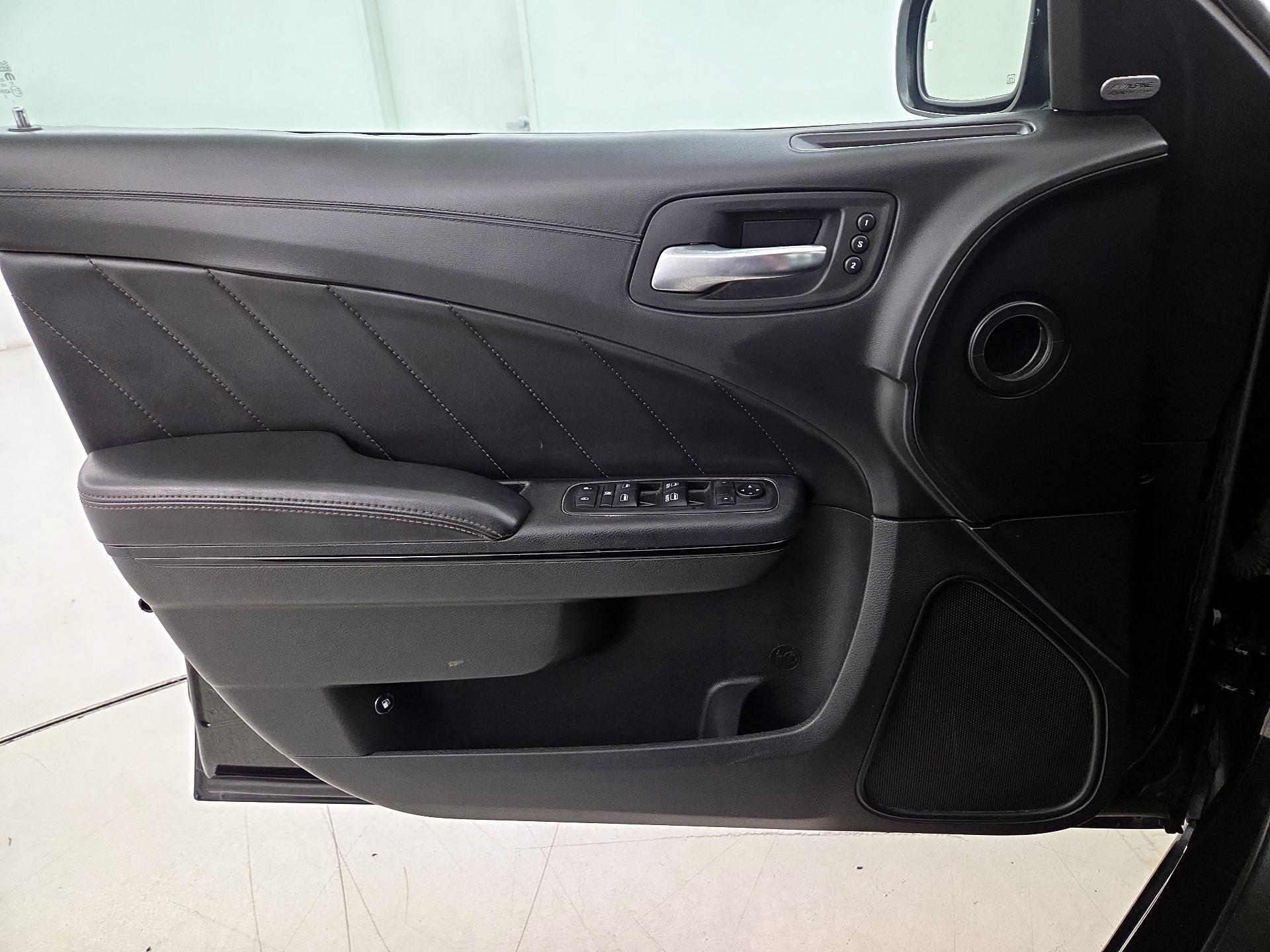 Thumbnail: 2019 Dodge Charger - 12