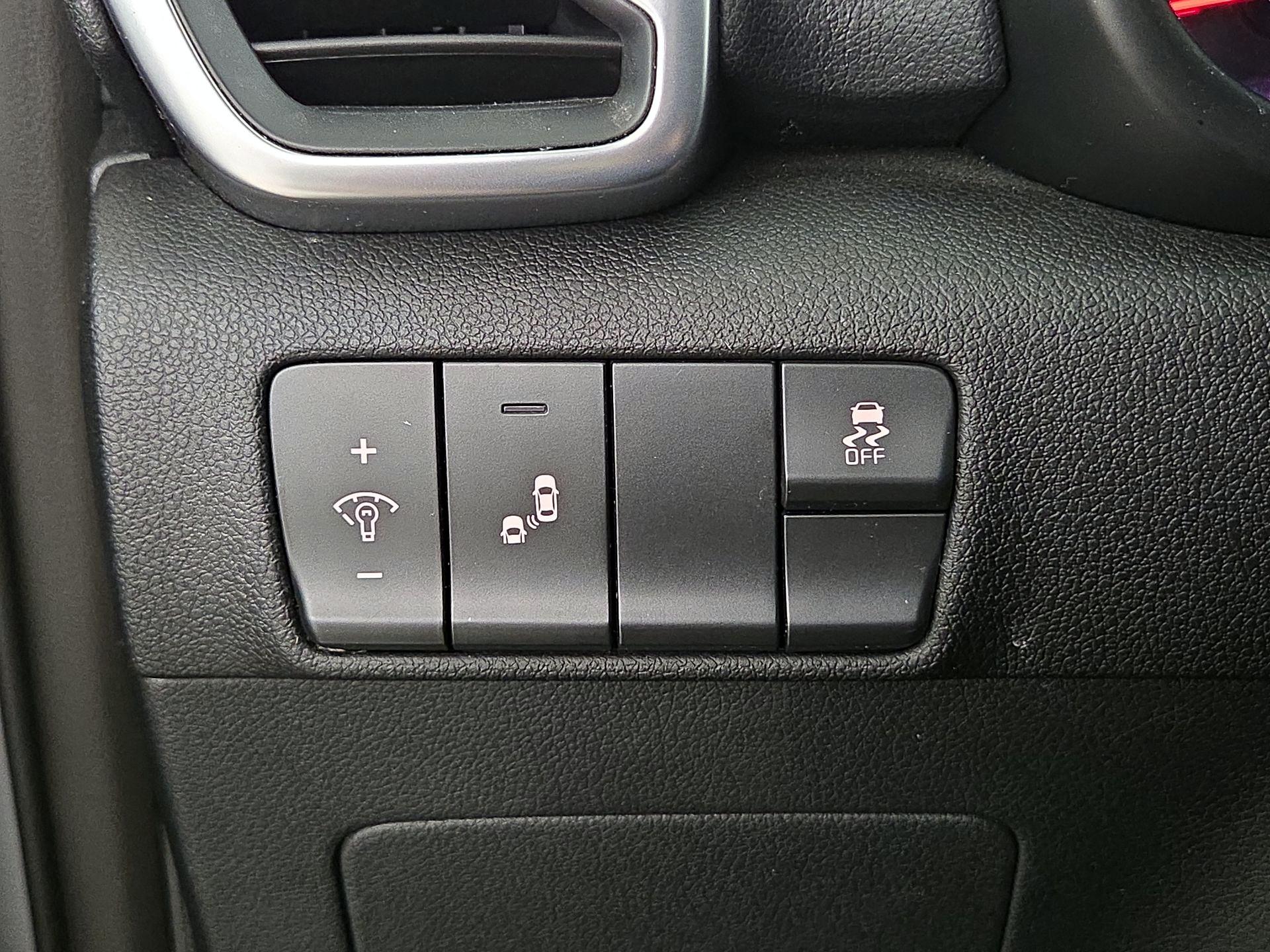 Thumbnail: 2019 Kia Sportage - 13