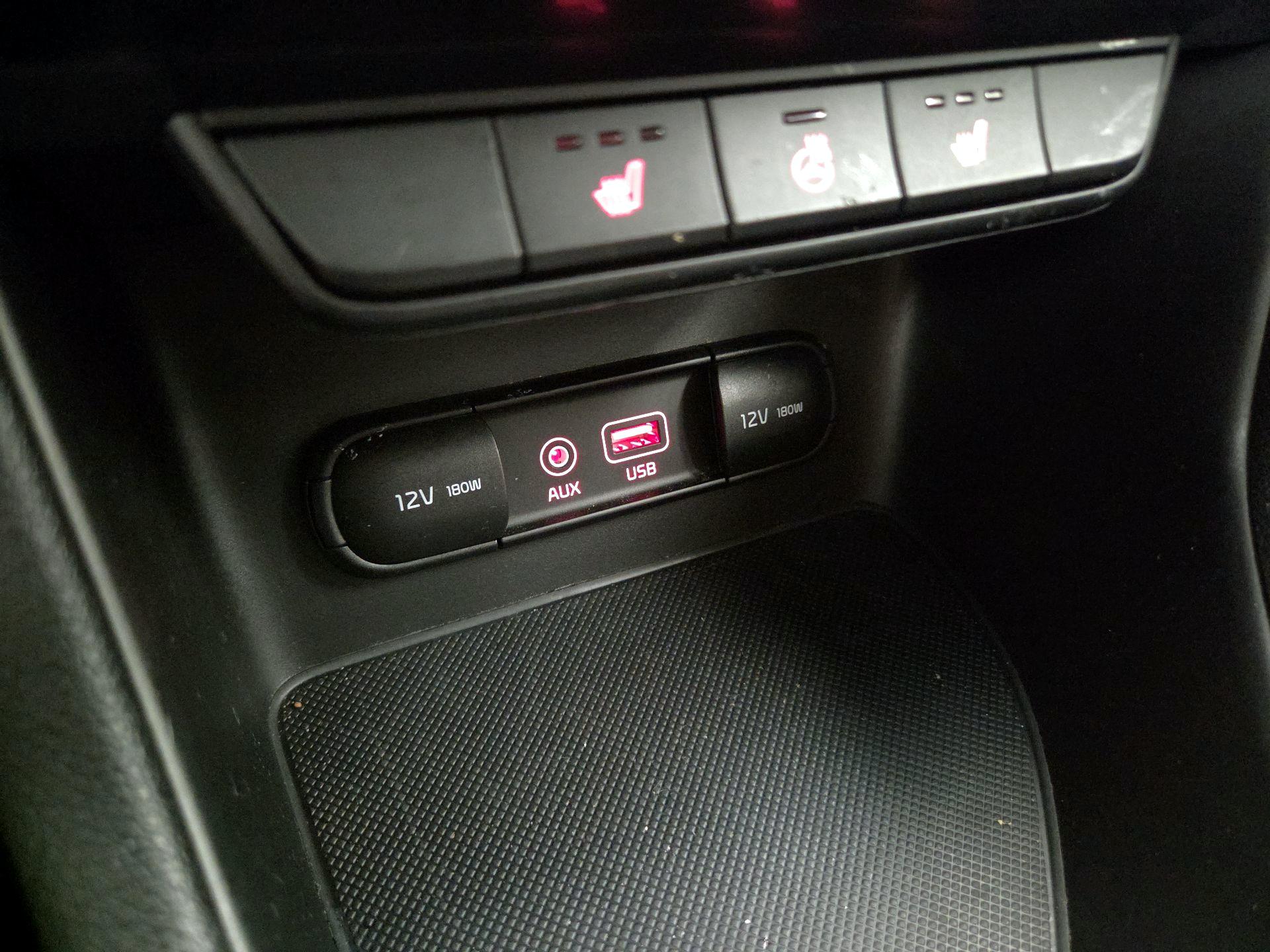 Thumbnail: 2019 Kia Sportage - 18