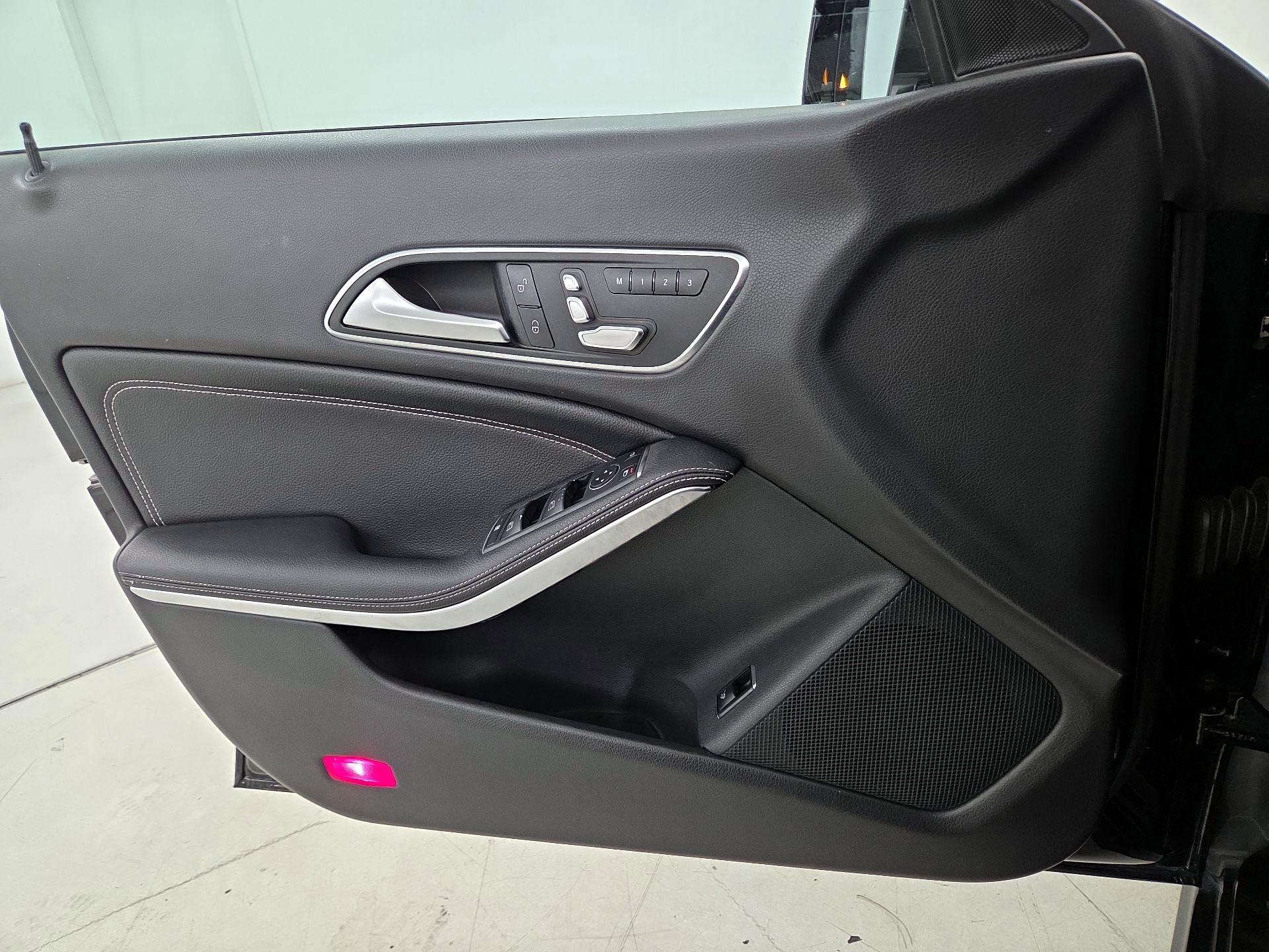 Thumbnail: 2019 Mercedes-Benz CLA - 12