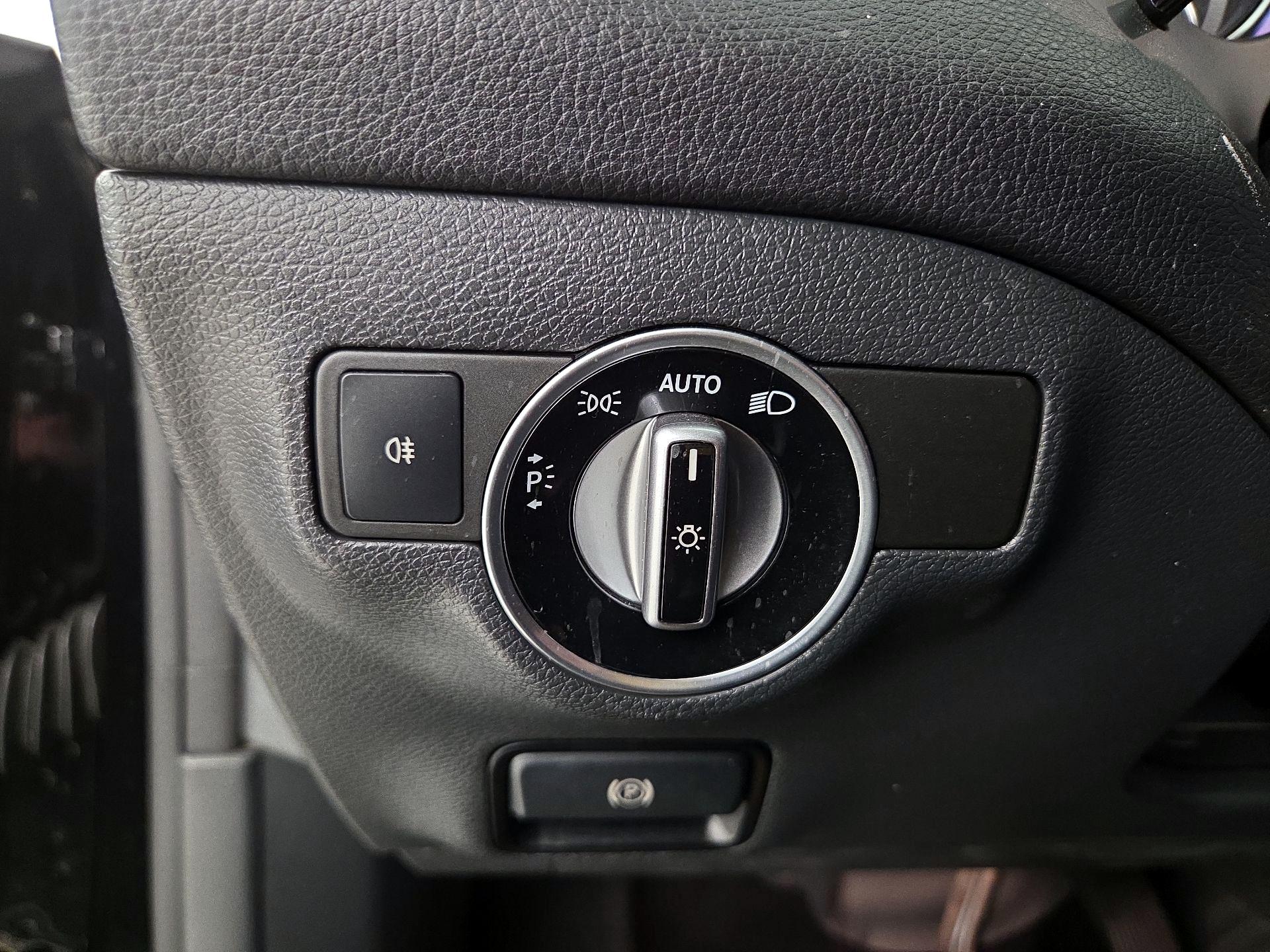 Thumbnail: 2019 Mercedes-Benz CLA - 13