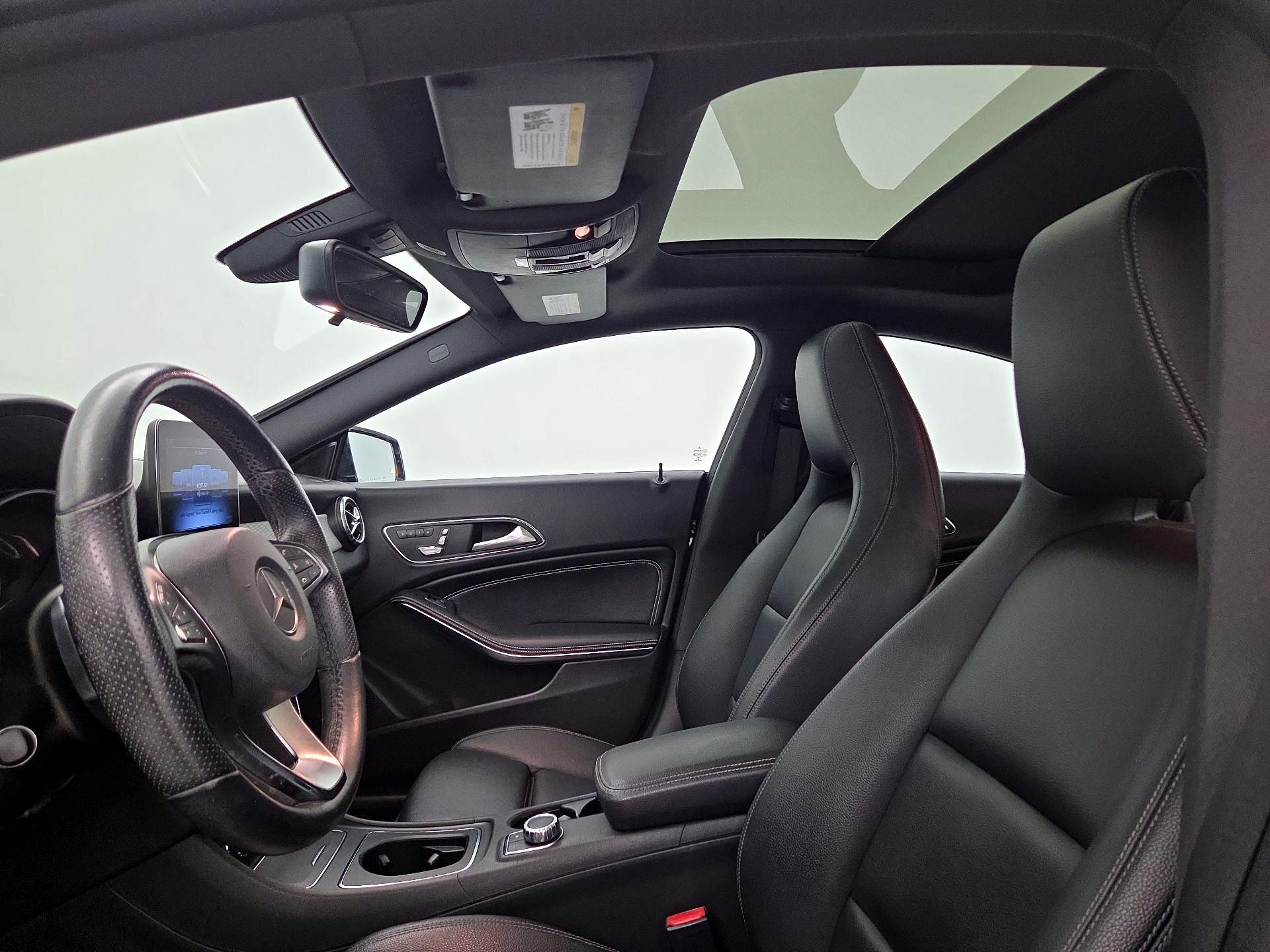 Thumbnail: 2019 Mercedes-Benz CLA - 19