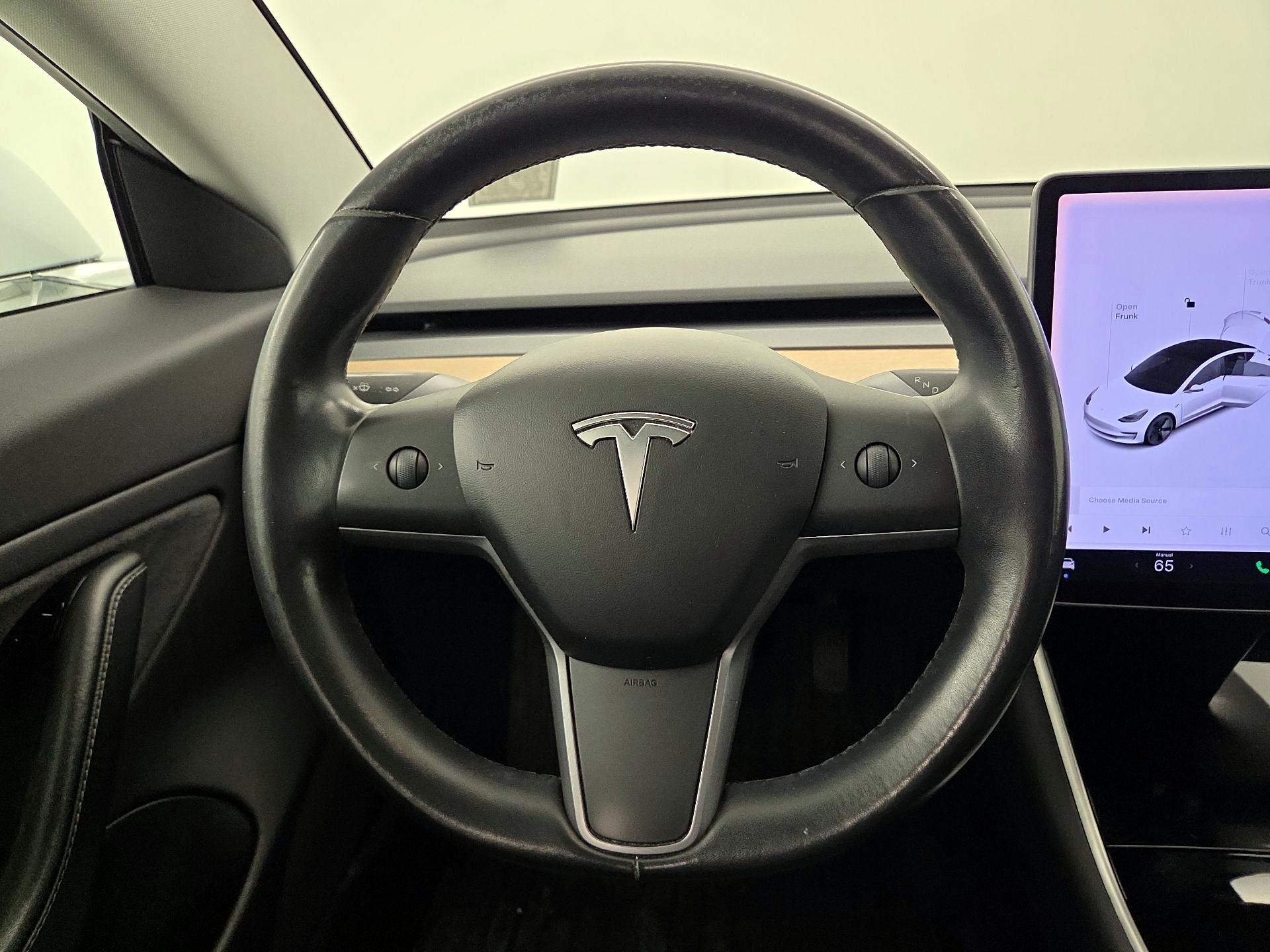 Thumbnail: 2019 Tesla Model 3 - 10