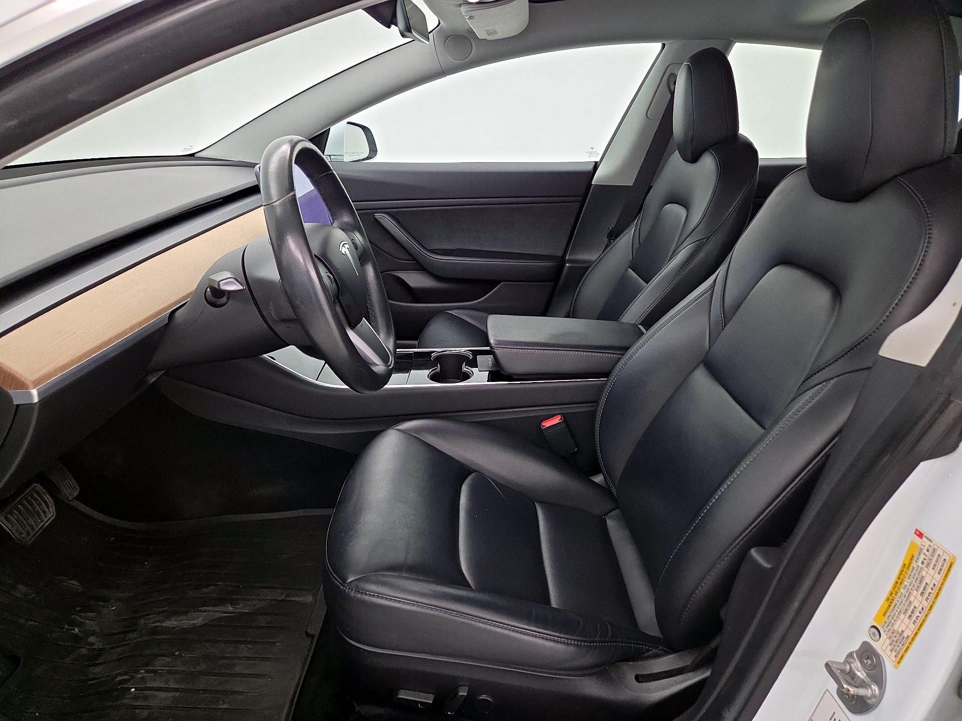 Thumbnail: 2019 Tesla Model 3 - 11