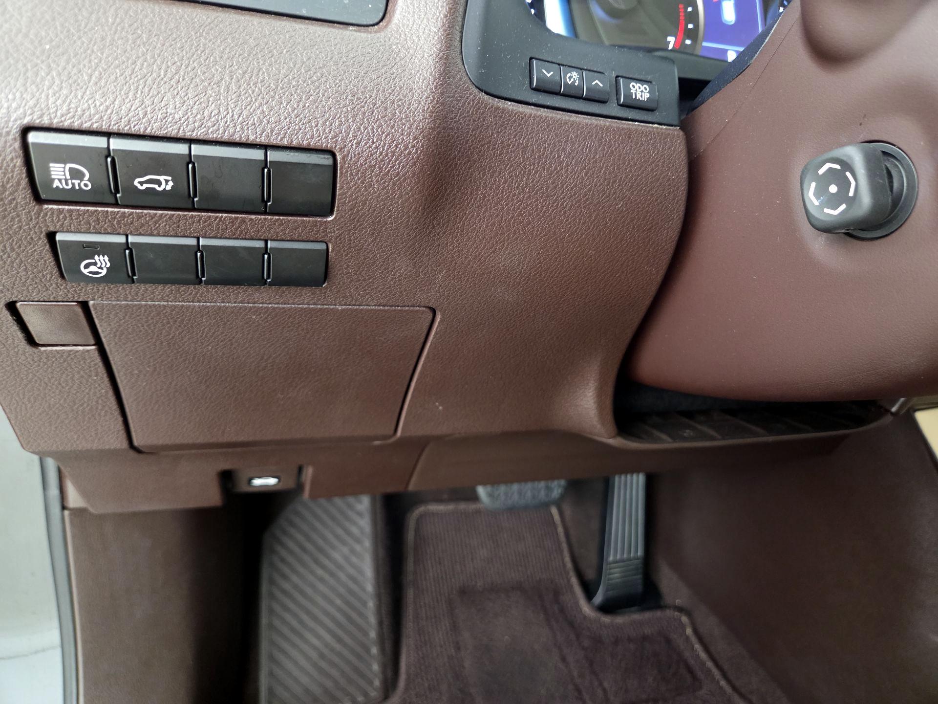 Thumbnail: 2017 Lexus RX - 13