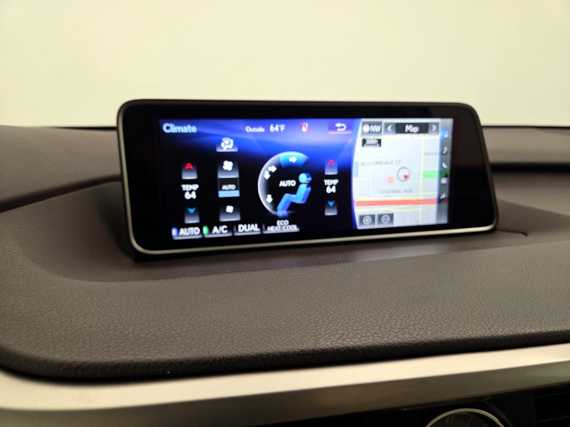 Thumbnail: 2017 Lexus RX - 17