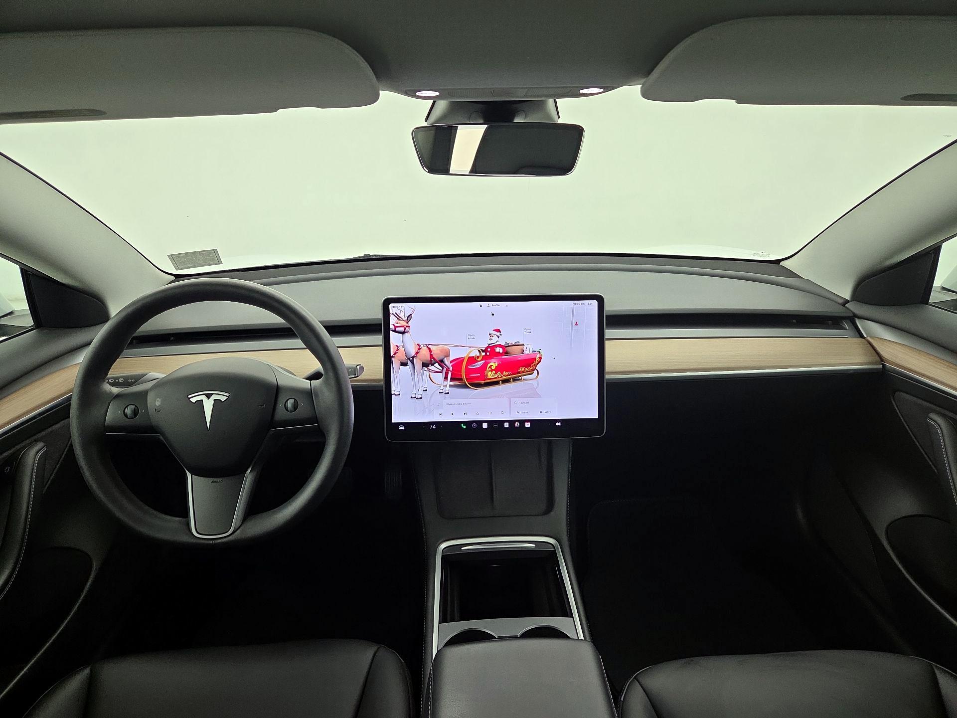 Thumbnail: 2023 Tesla Model 3 - 9