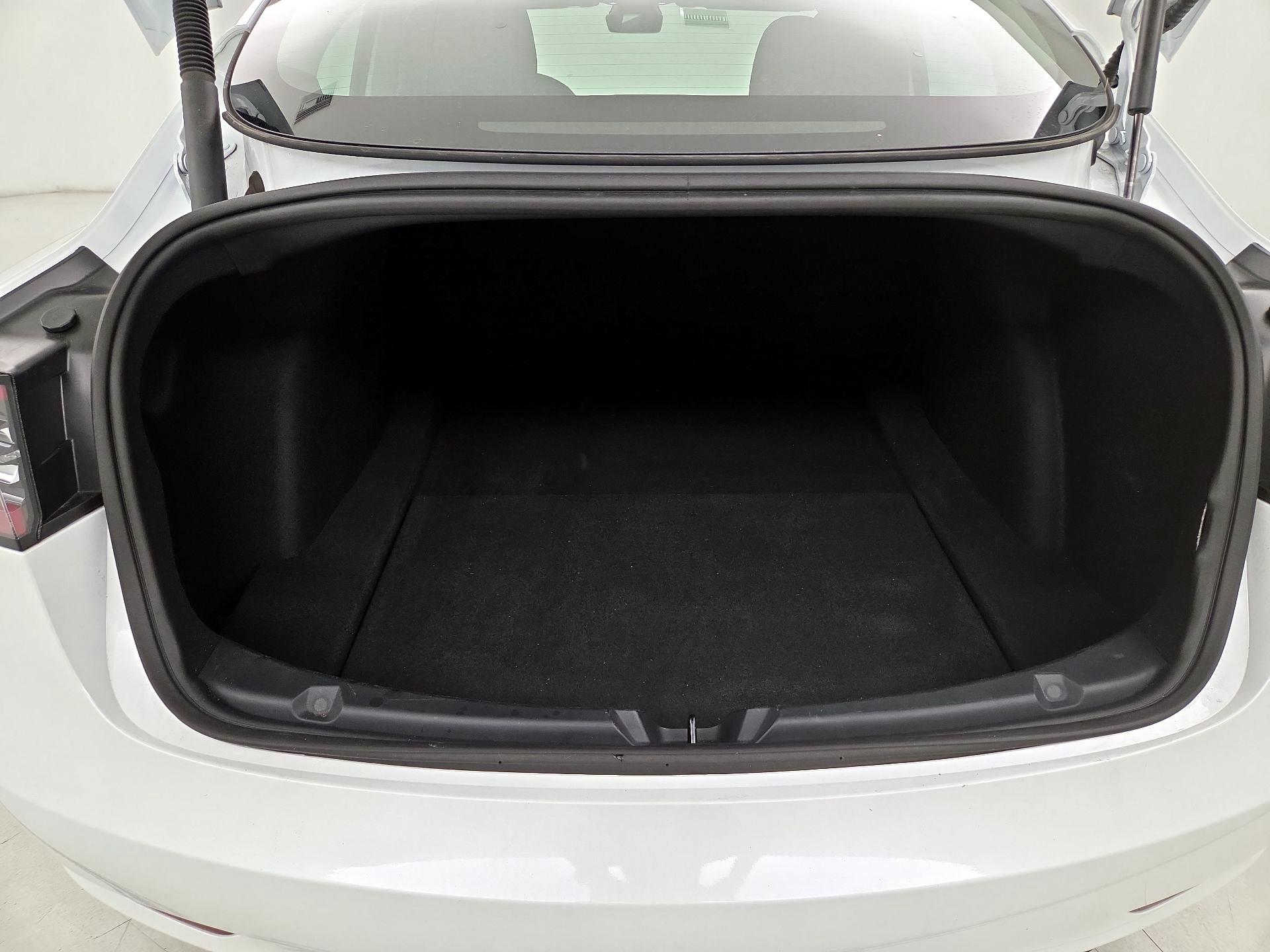 Thumbnail: 2023 Tesla Model 3 - 20