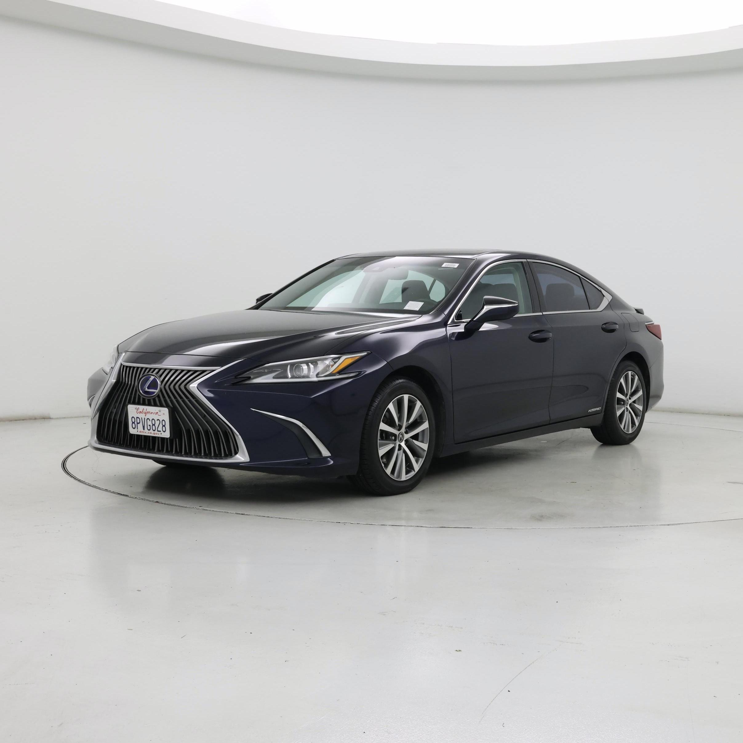 Thumbnail: 2020 Lexus ES - 4