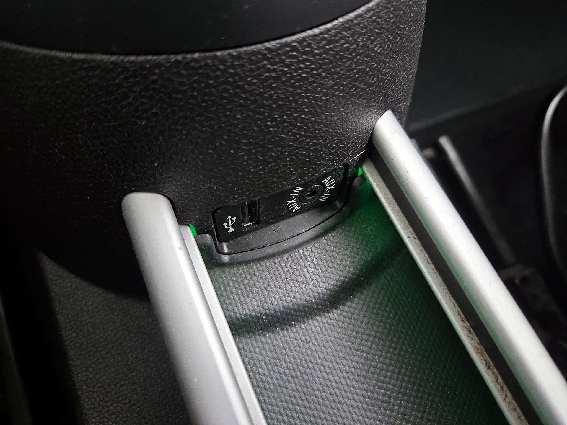 Thumbnail: 2015 MINI Cooper Countryman - 16