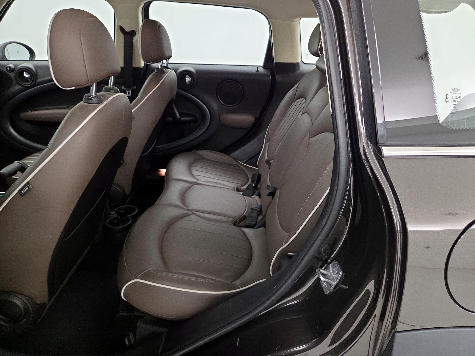 Thumbnail: 2015 MINI Cooper Countryman - 18