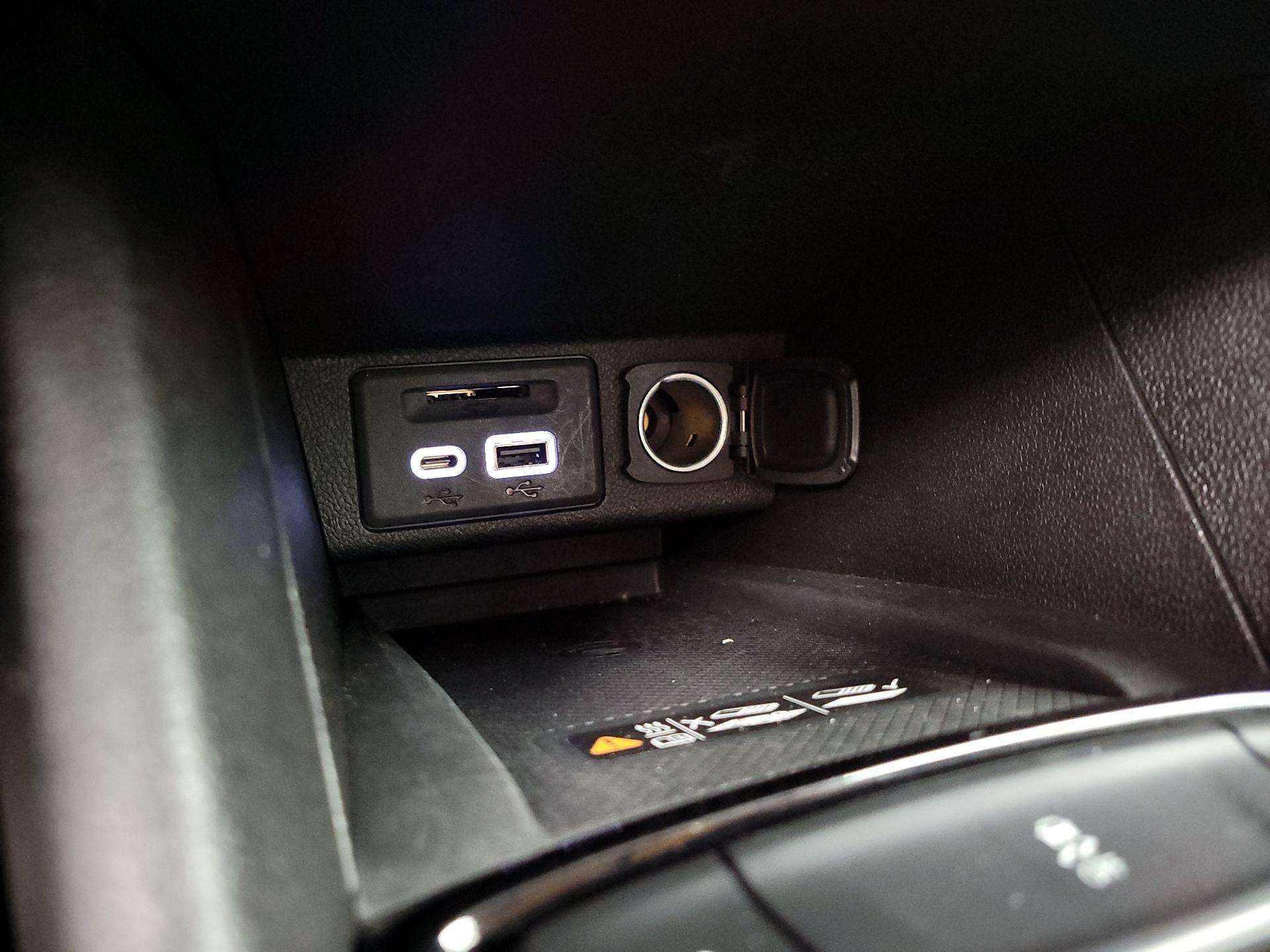 Thumbnail: 2023 Chevrolet Bolt EUV - 18