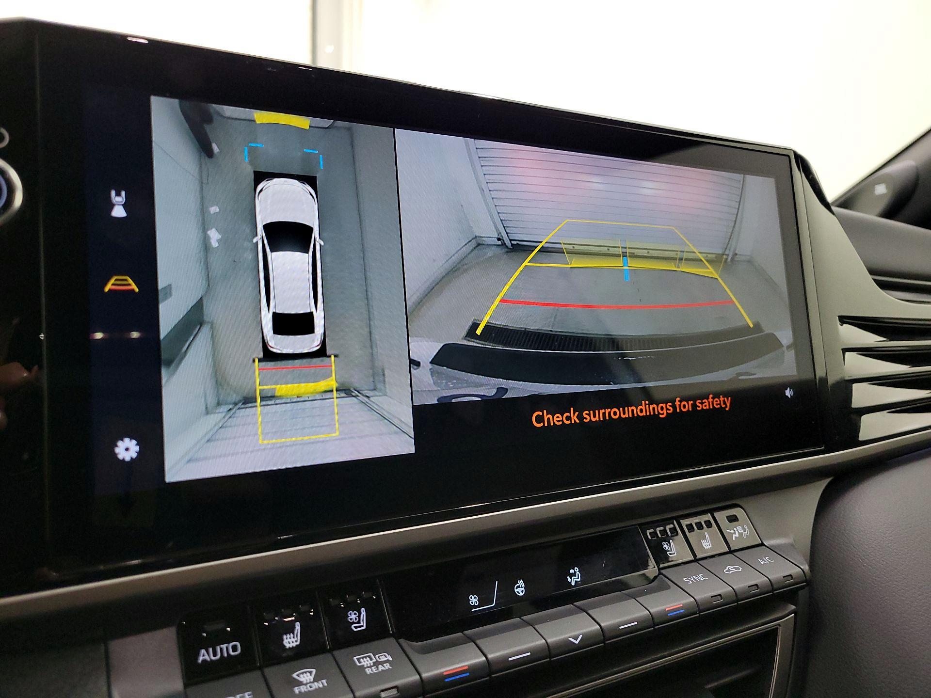 Thumbnail: 2025 Toyota Camry - 14