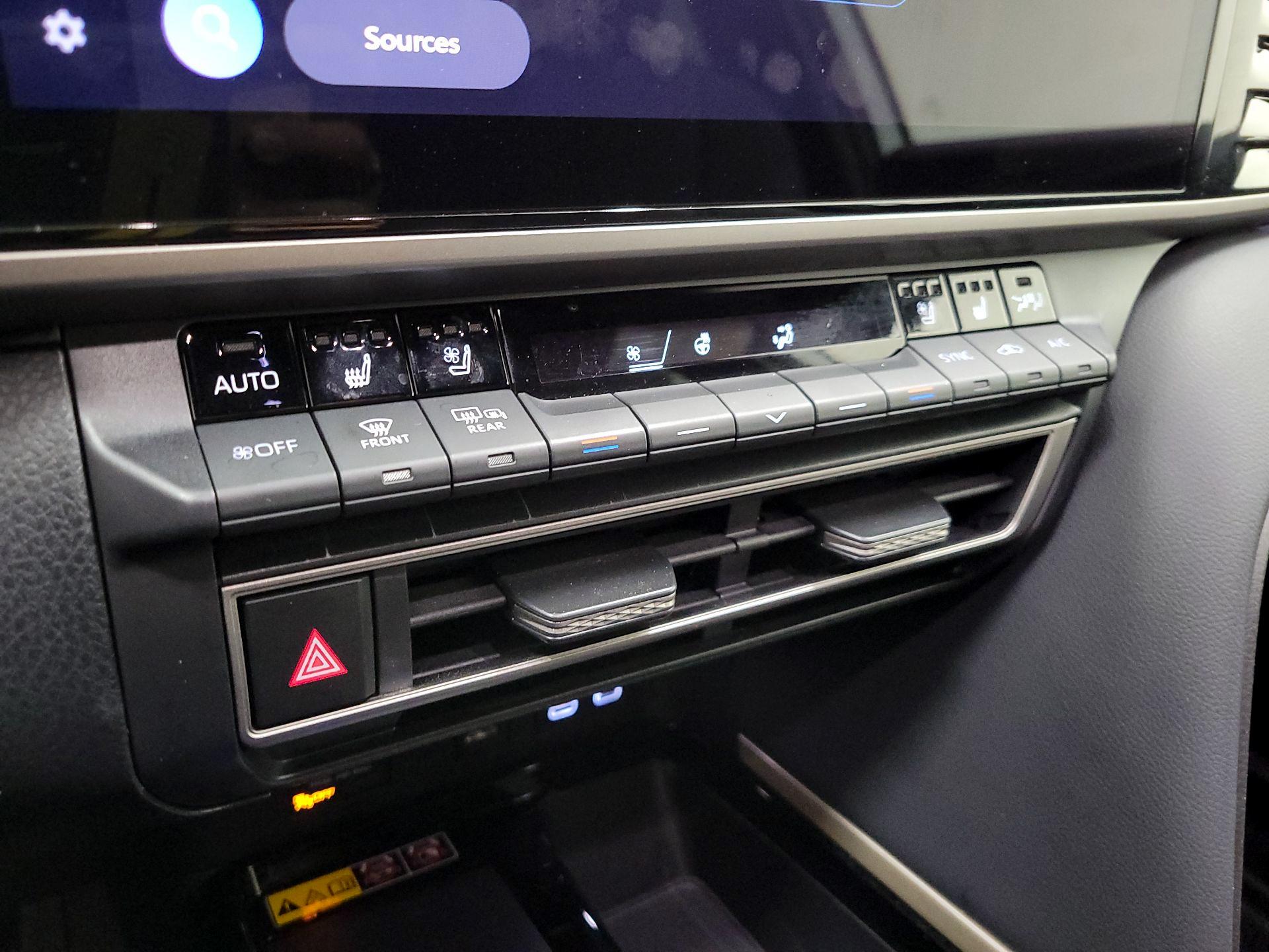 Thumbnail: 2025 Toyota Camry - 16