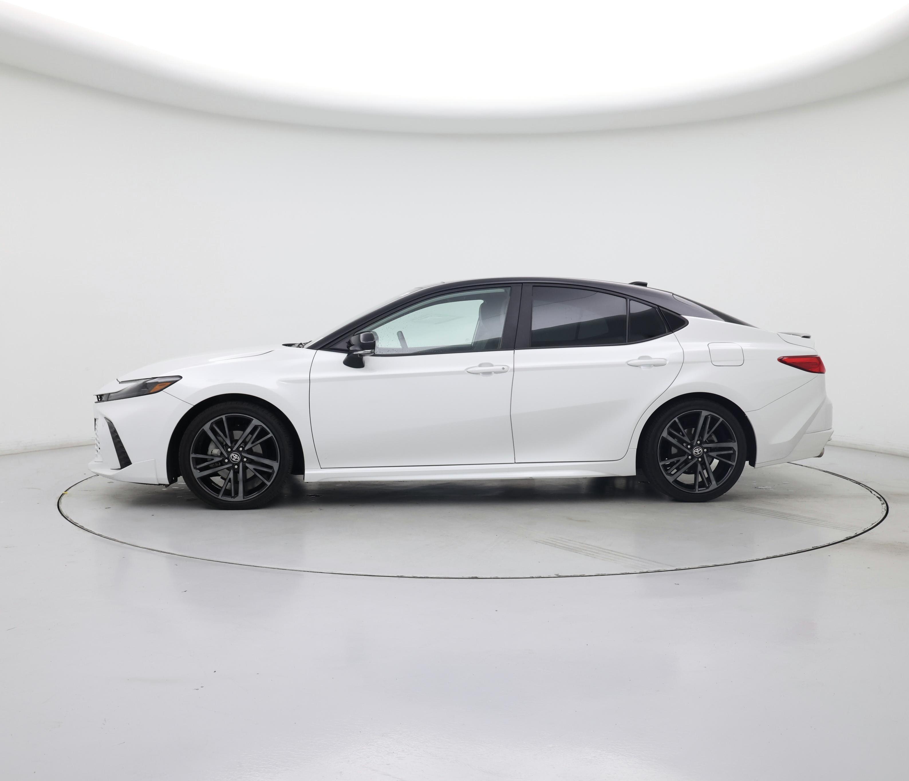 Thumbnail: 2025 Toyota Camry - 3