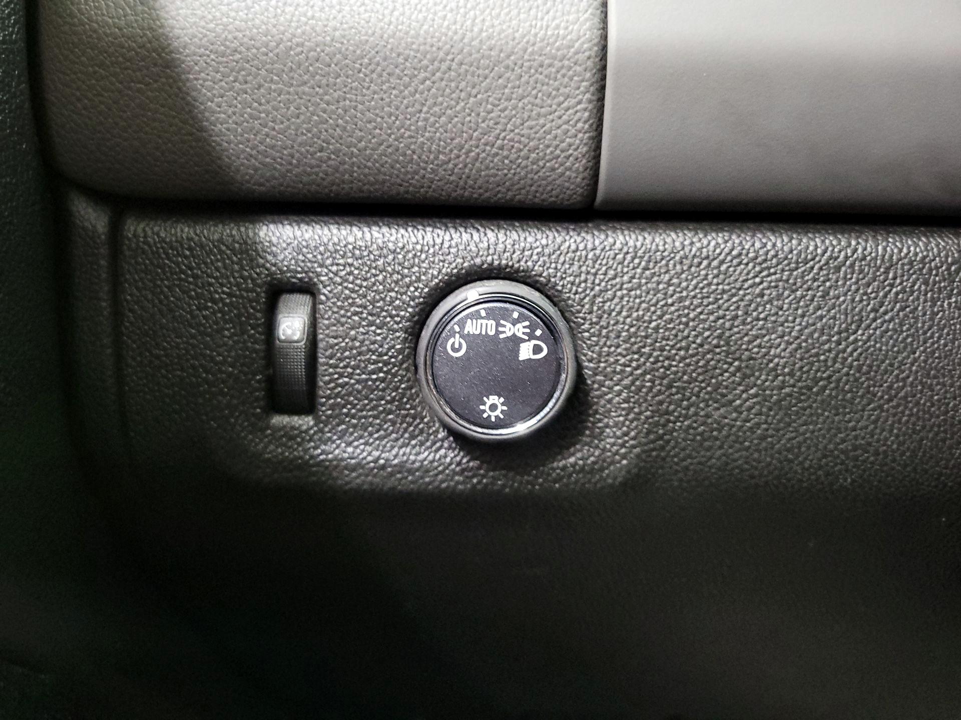 Thumbnail: 2019 Chevrolet Colorado - 13