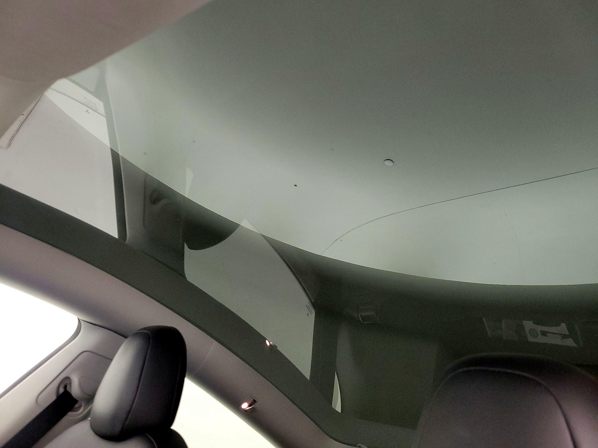 Thumbnail: 2022 Tesla Model Y - 17