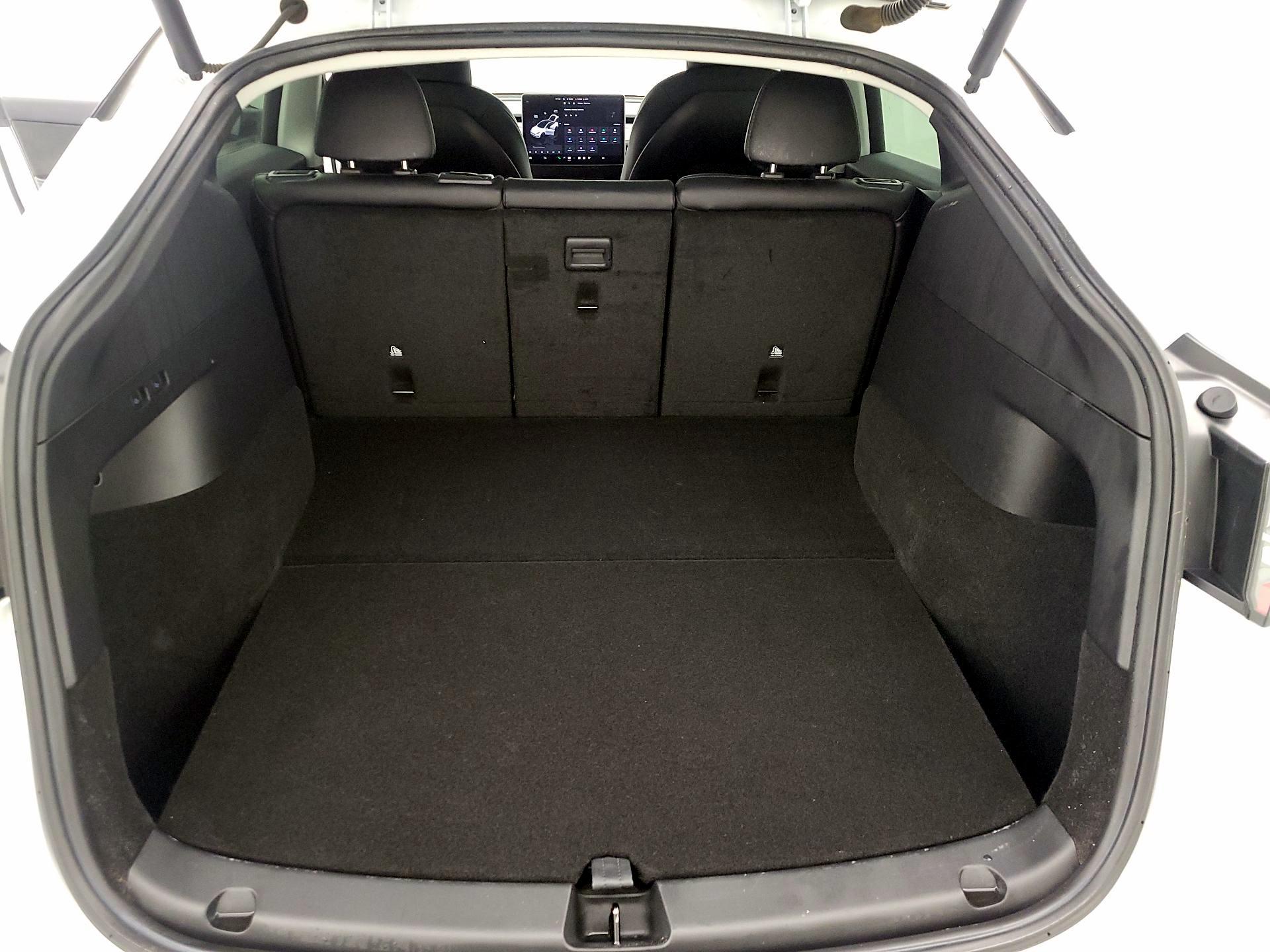 Thumbnail: 2022 Tesla Model Y - 19