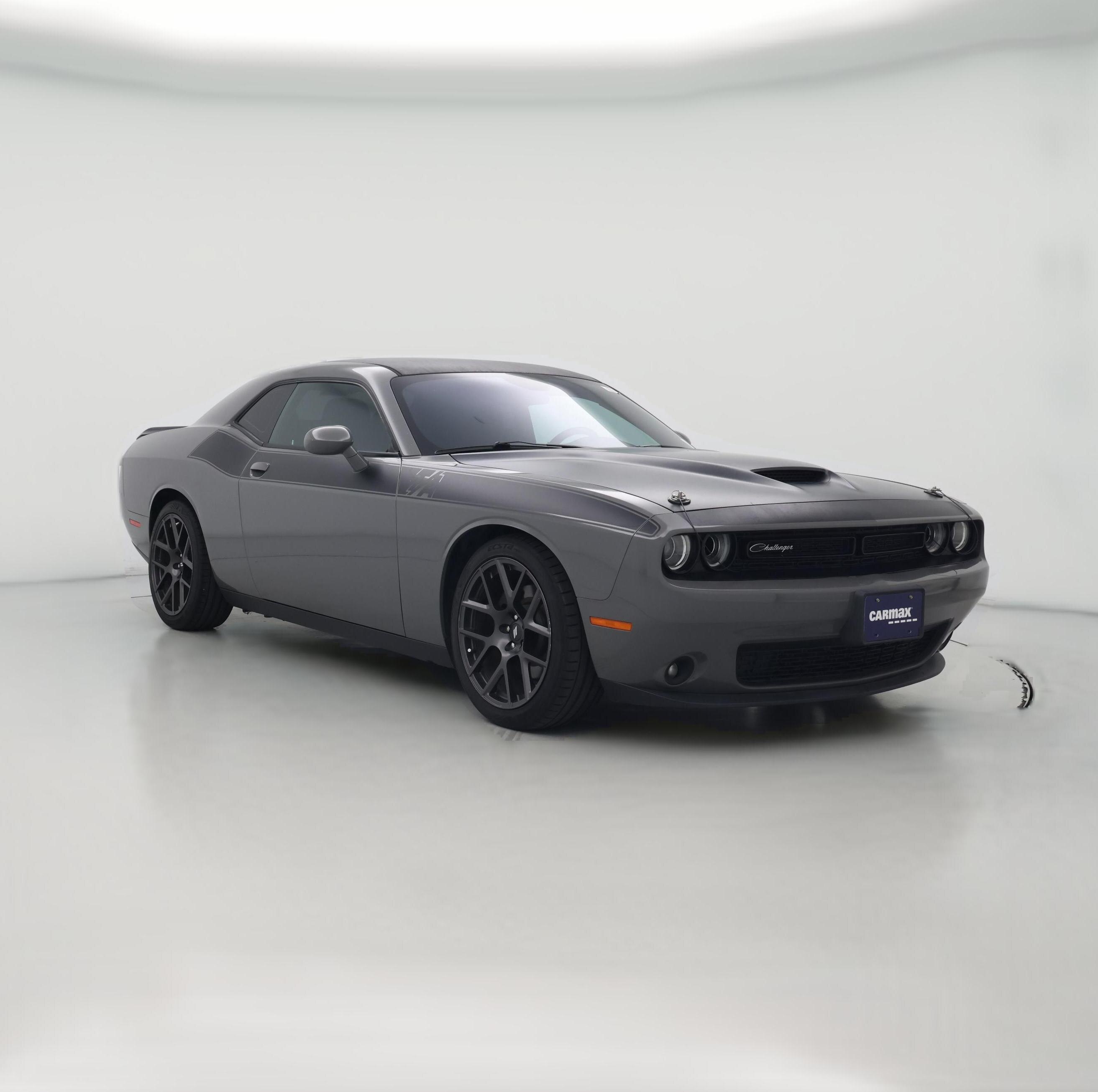 Thumbnail: 2017 Dodge Challenger - 1