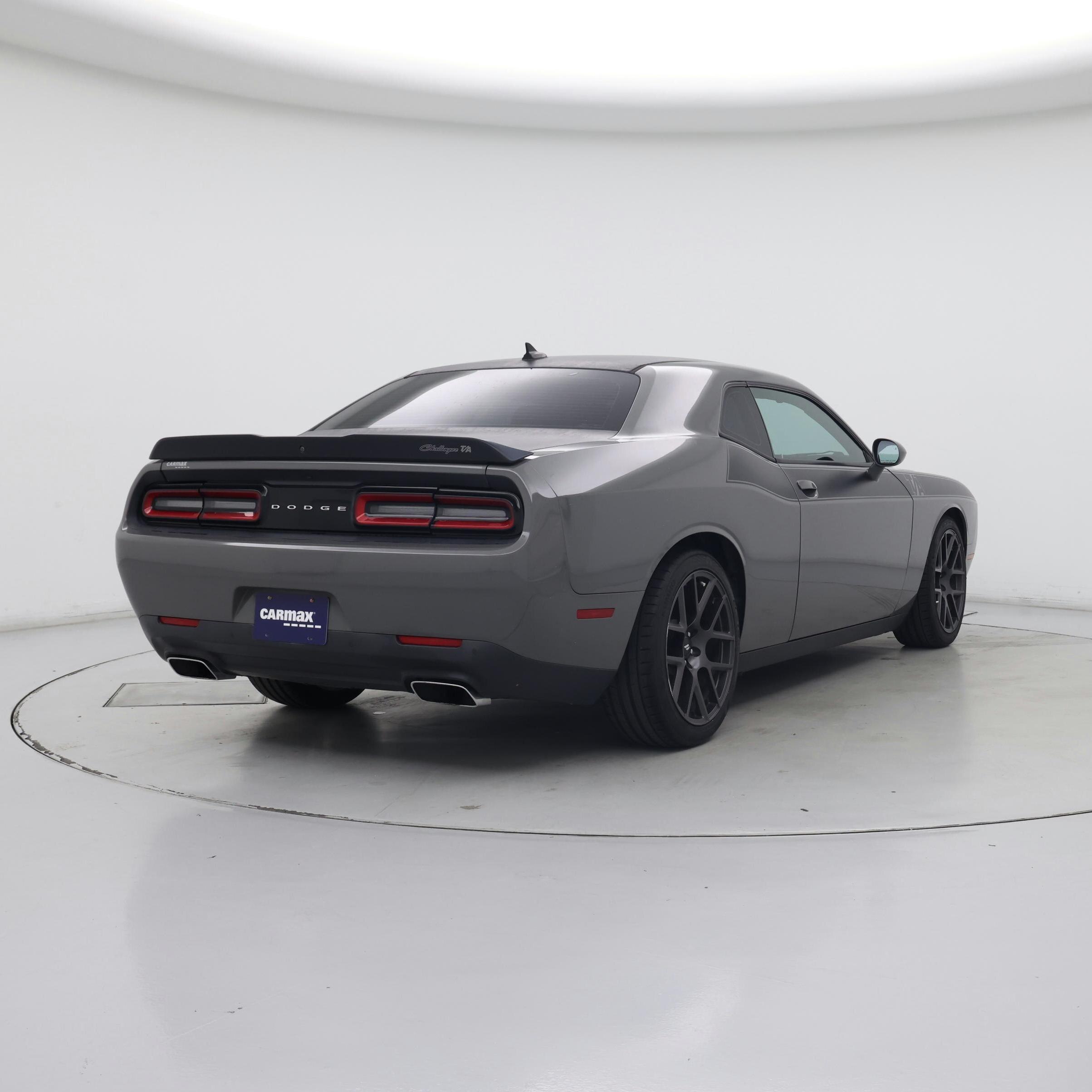 Thumbnail: 2017 Dodge Challenger - 8