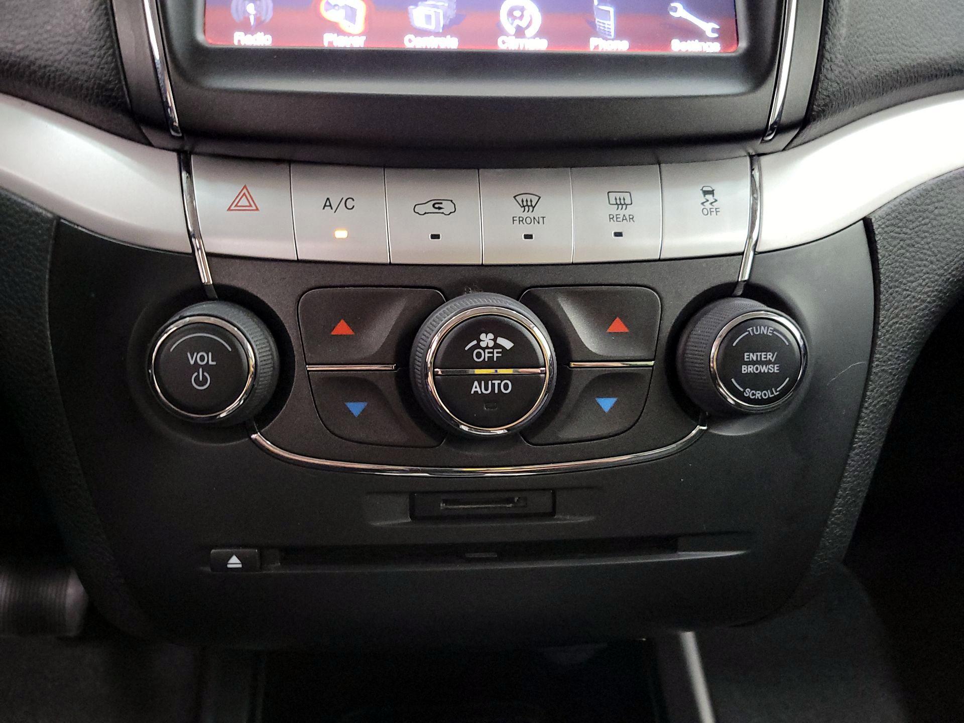 Thumbnail: 2015 Dodge Journey - 16