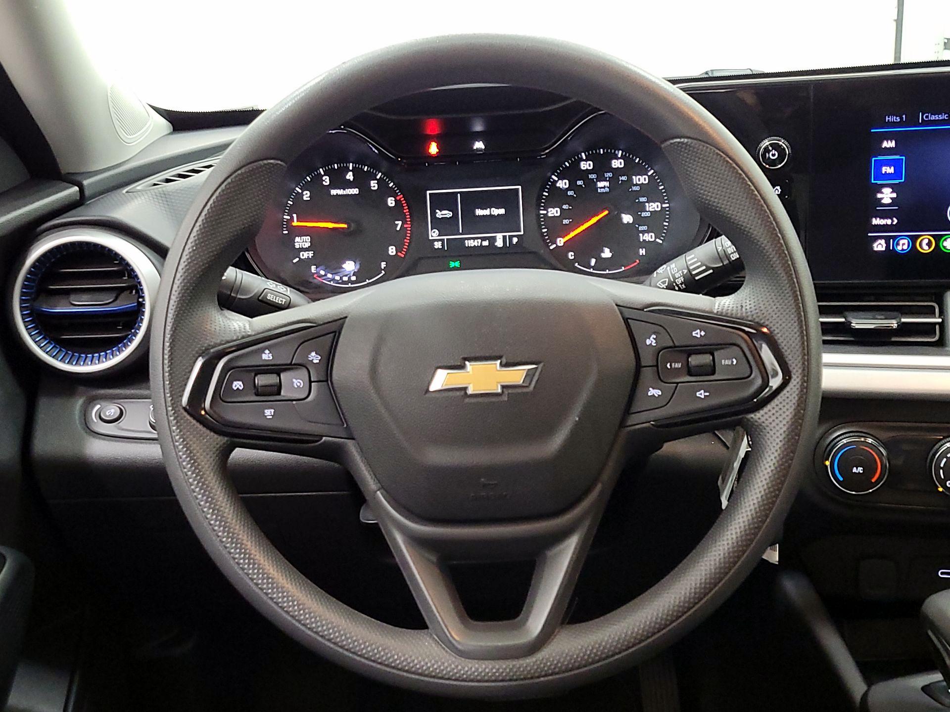 Thumbnail: 2024 Chevrolet Trax - 10