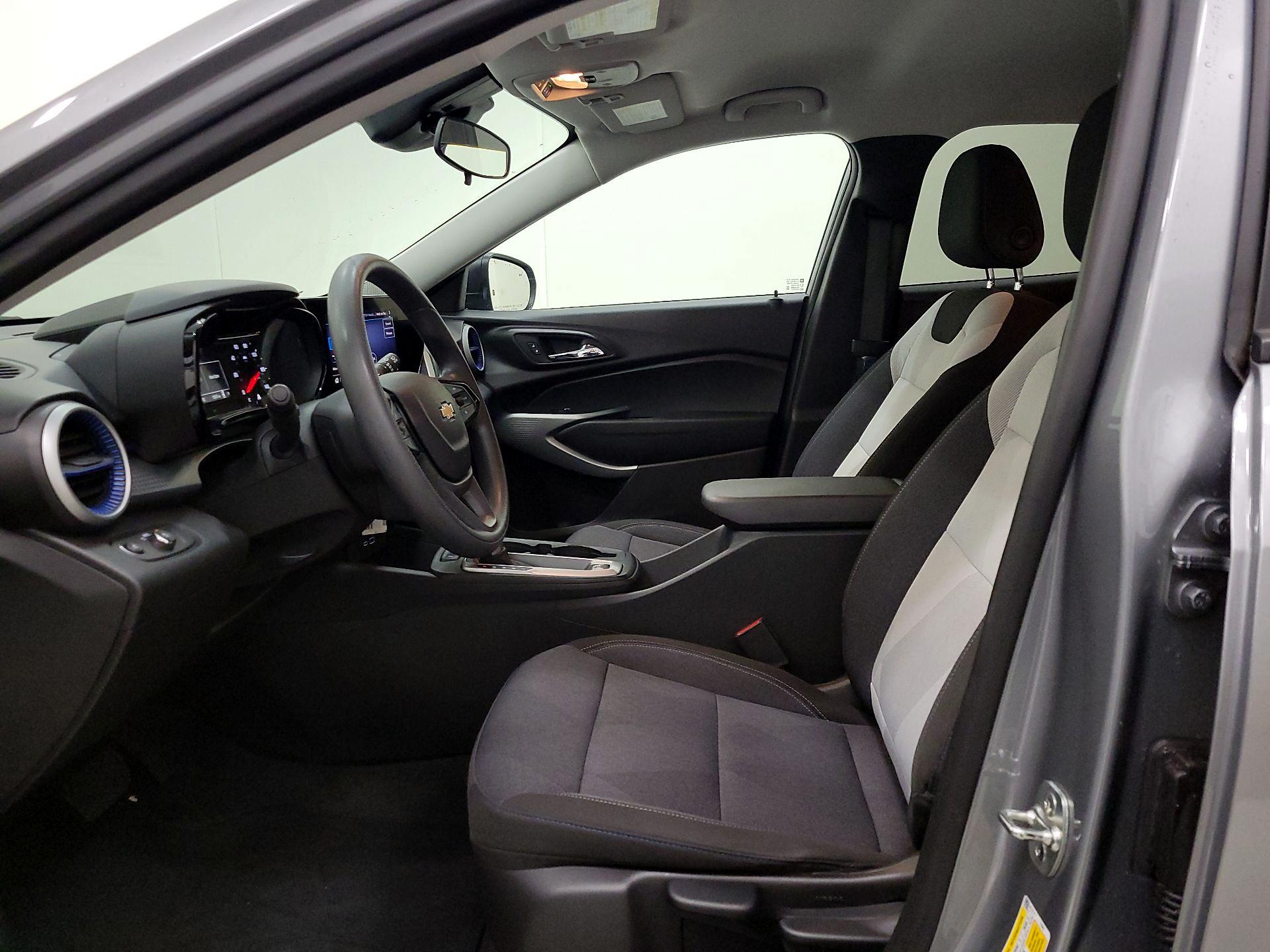 Thumbnail: 2024 Chevrolet Trax - 11